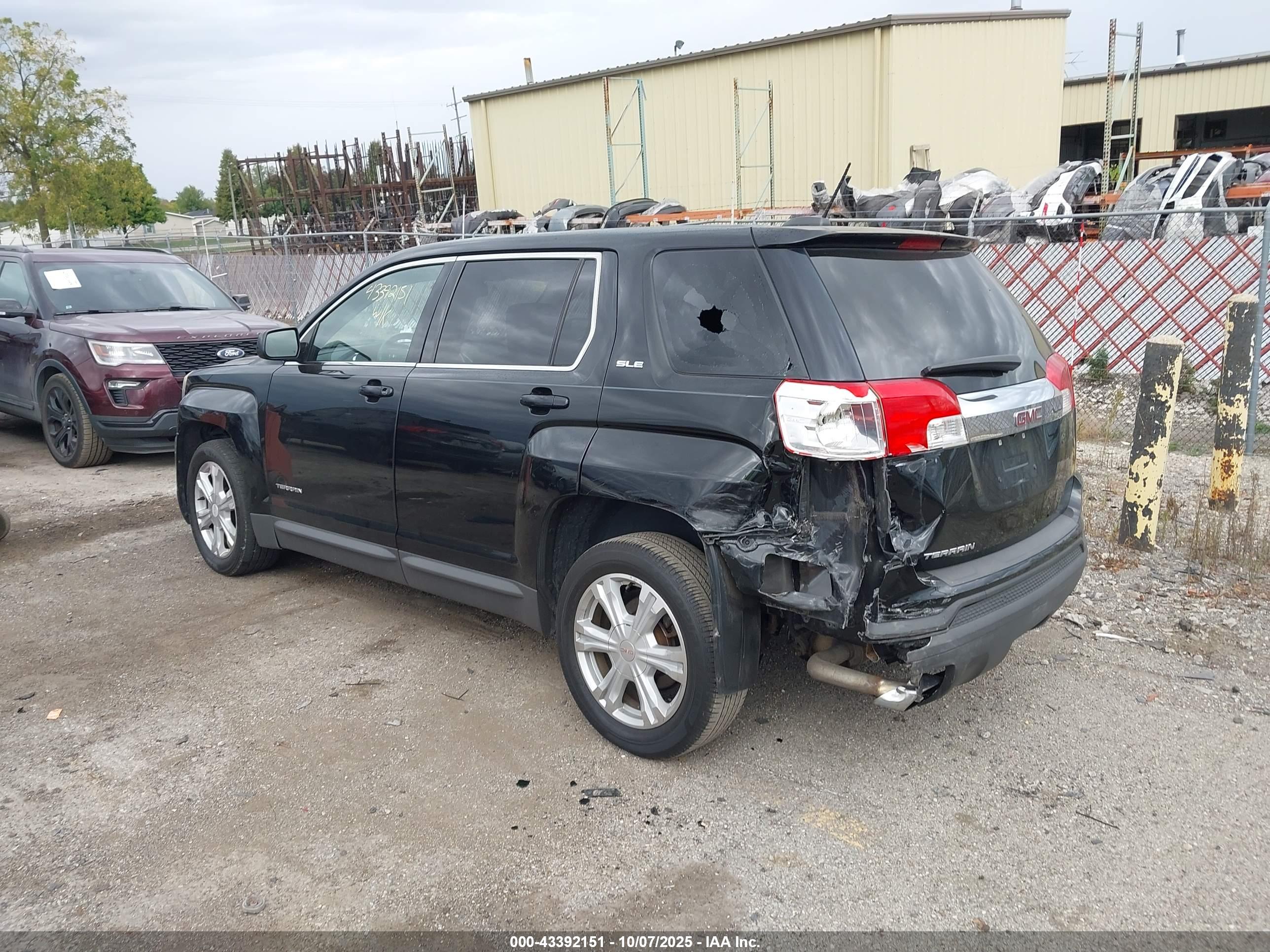 GMC TERRAIN image 3