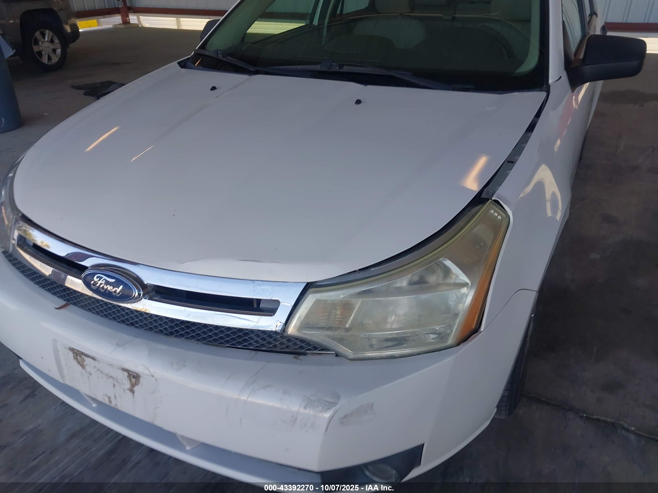 FORD FOCUS image 6