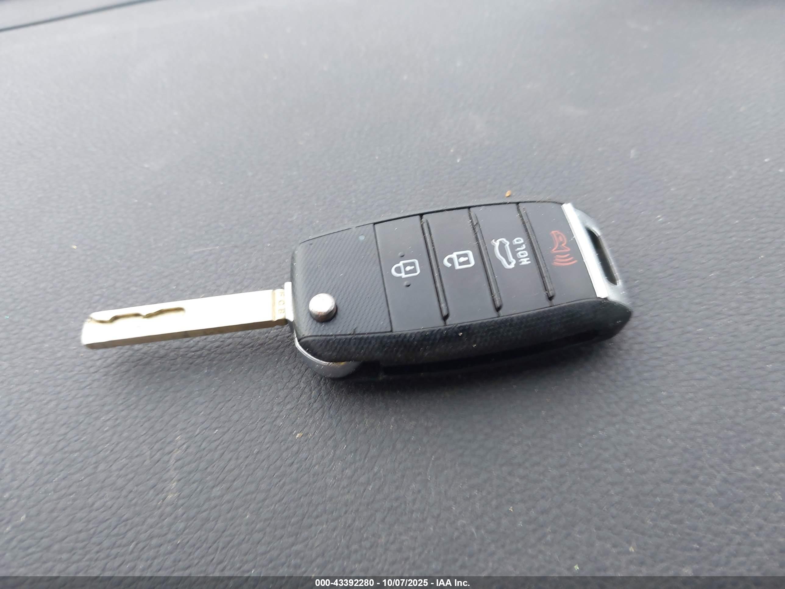 KIA RIO image 11