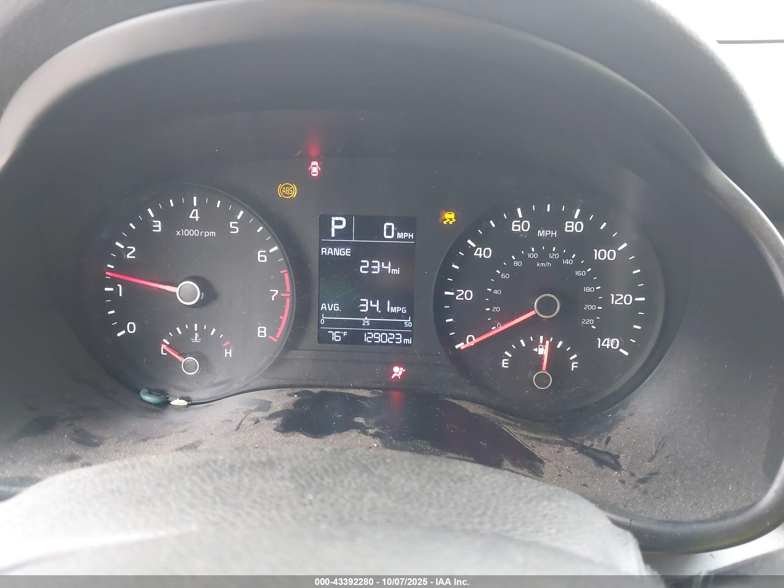 KIA RIO image 7