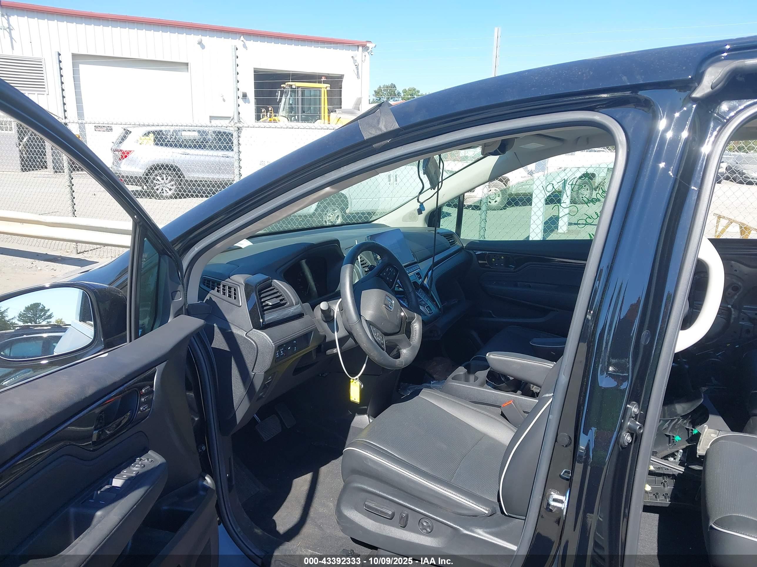 HONDA ODYSSEY image 5