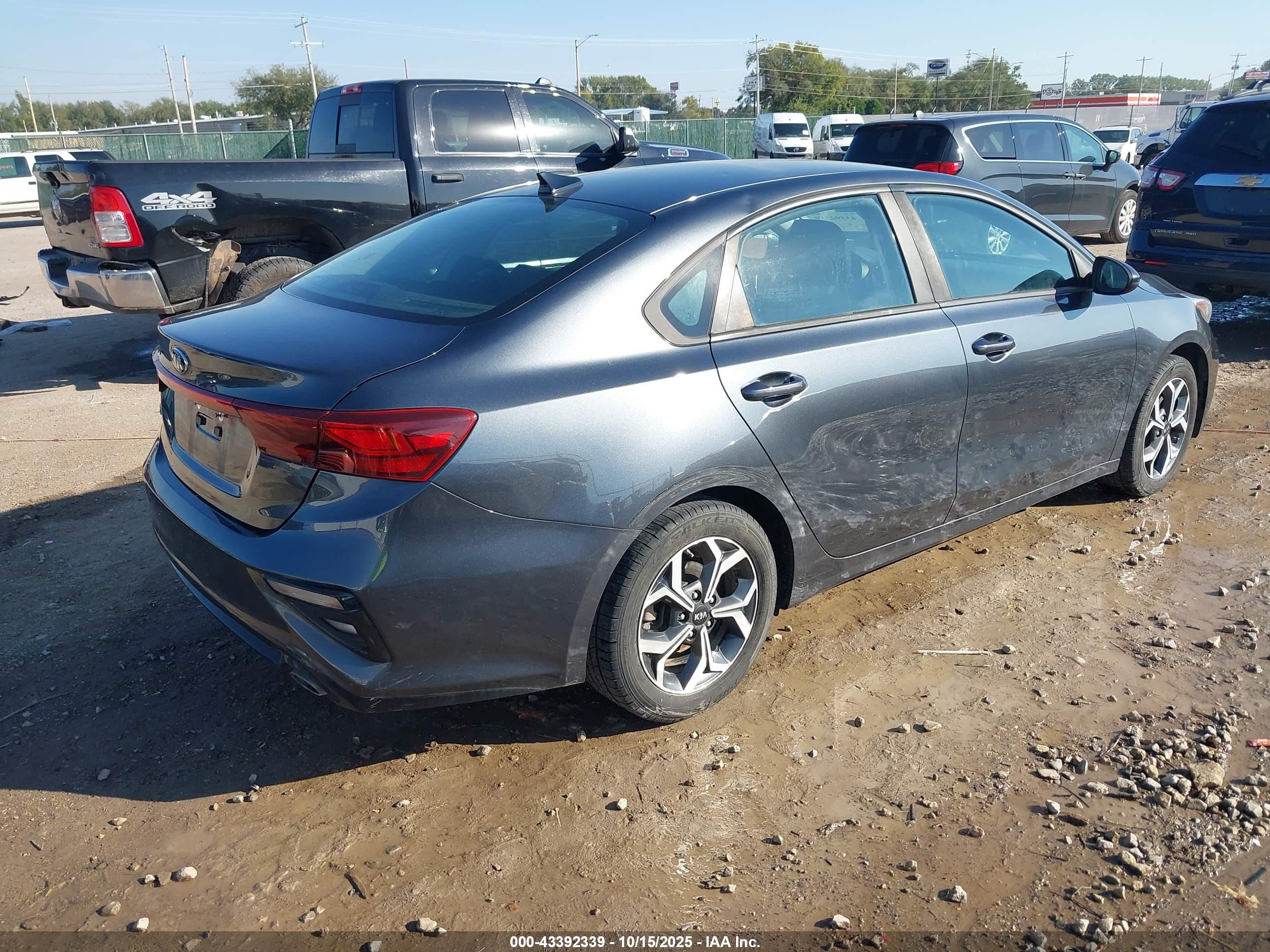 KIA FORTE image 4