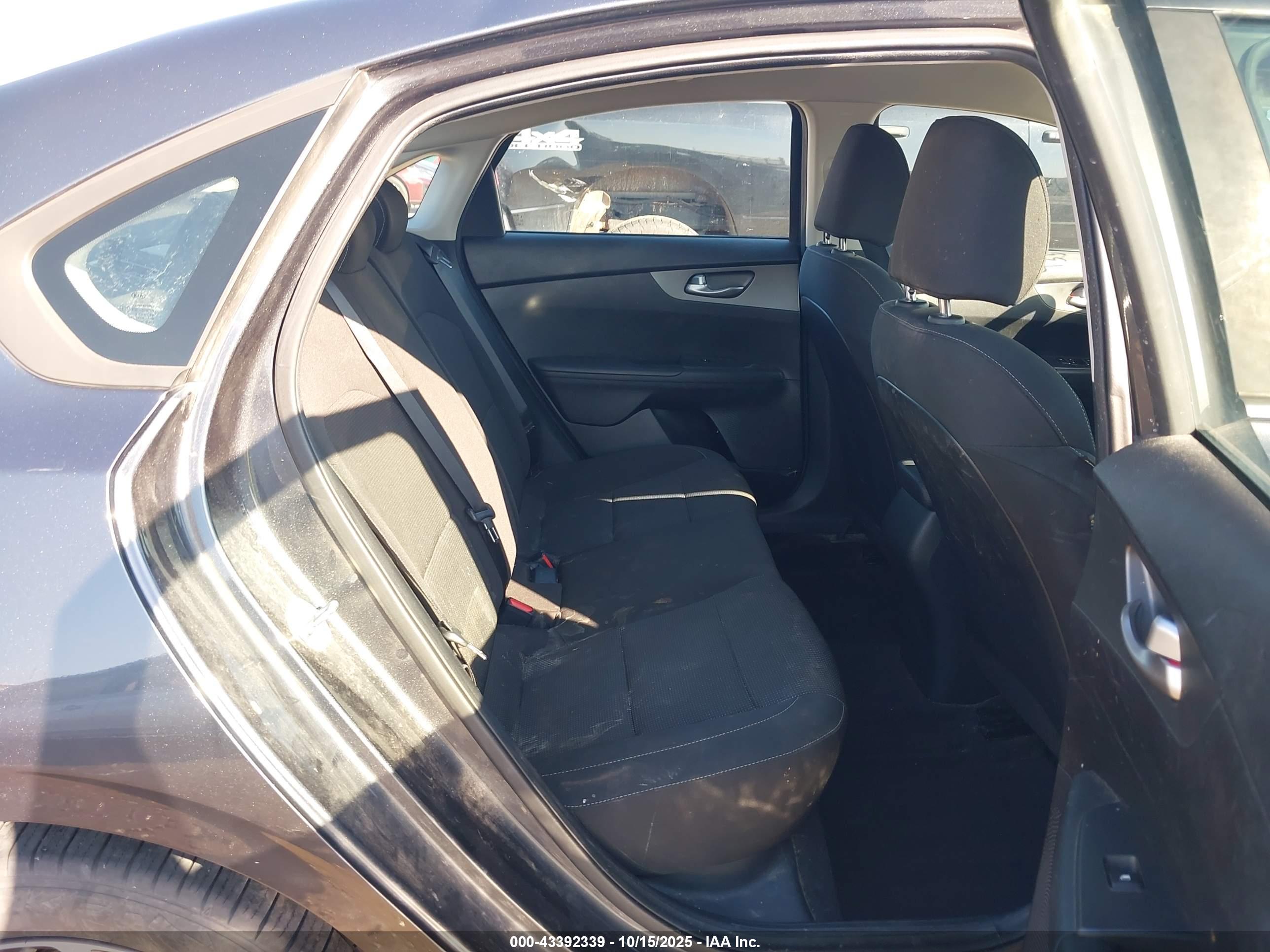 KIA FORTE image 8
