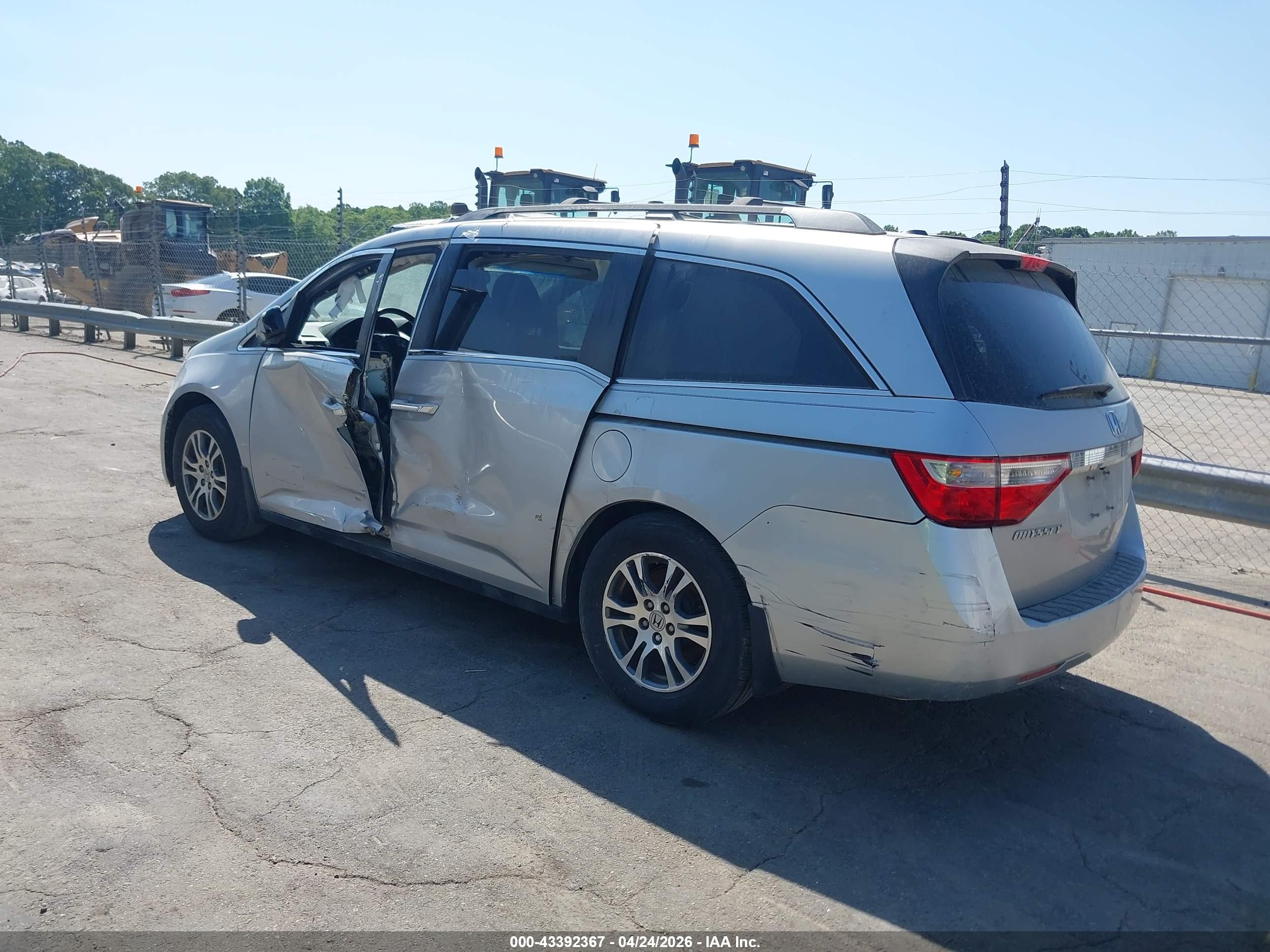 HONDA ODYSSEY image 3