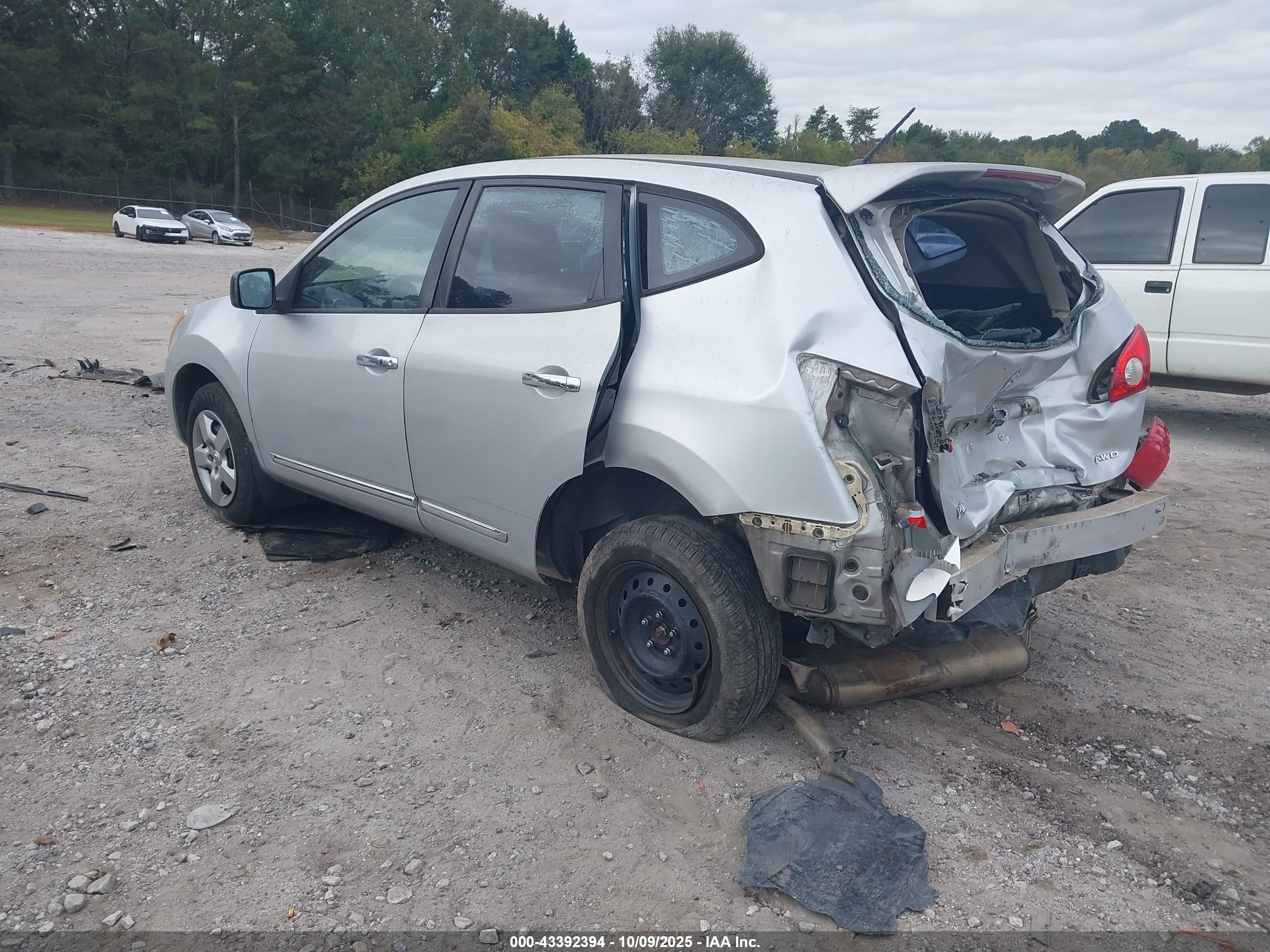 NISSAN ROGUE image 3