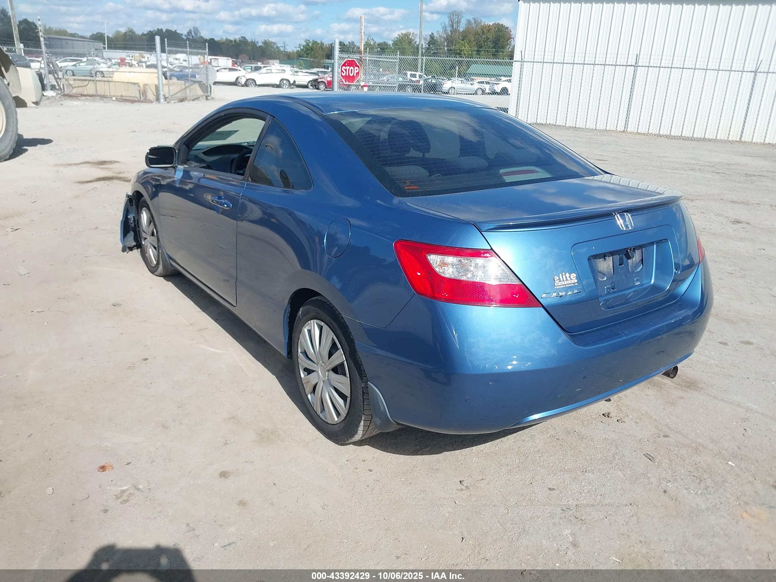 HONDA CIVIC image 3