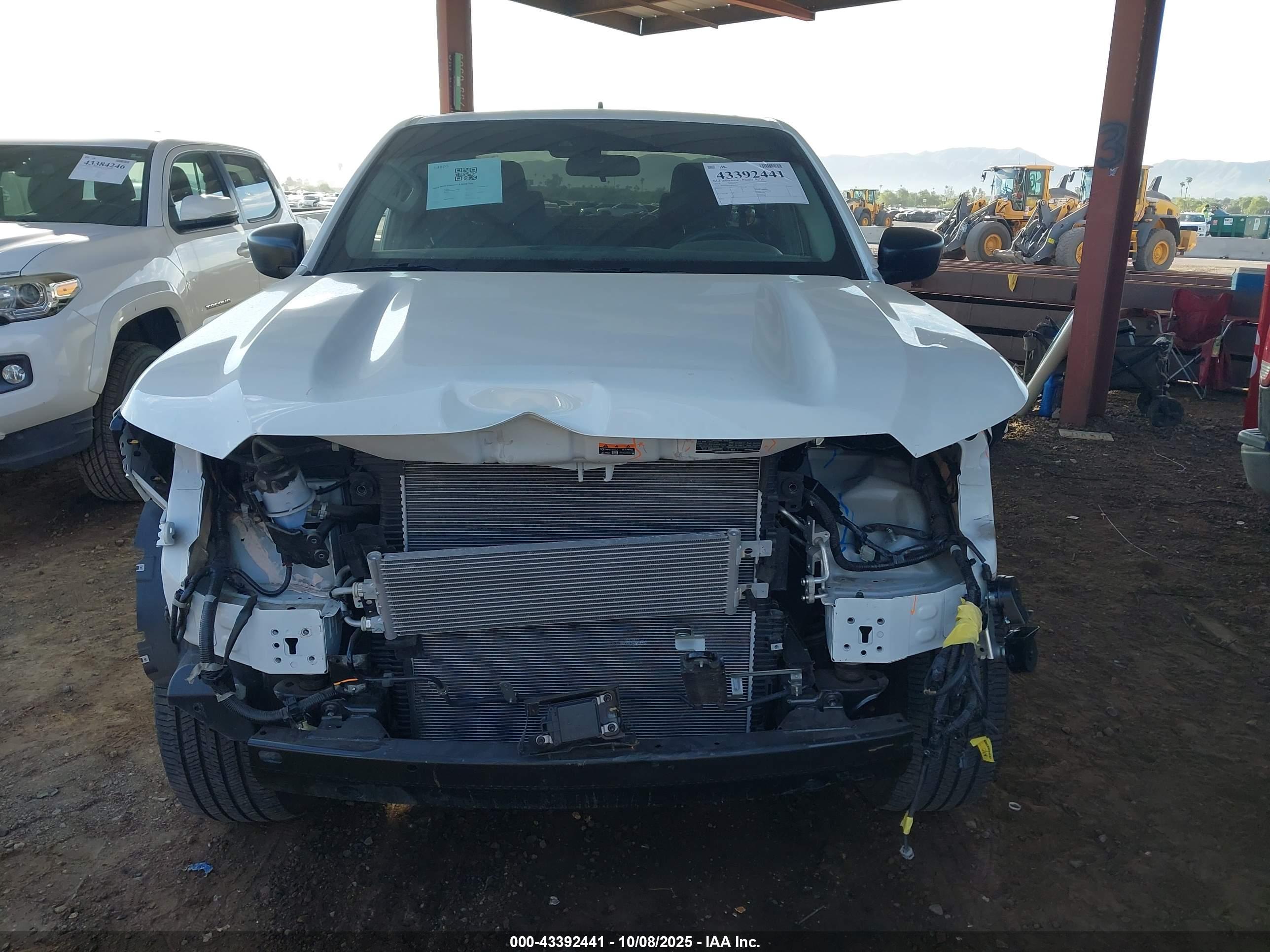 NISSAN FRONTIER image 6