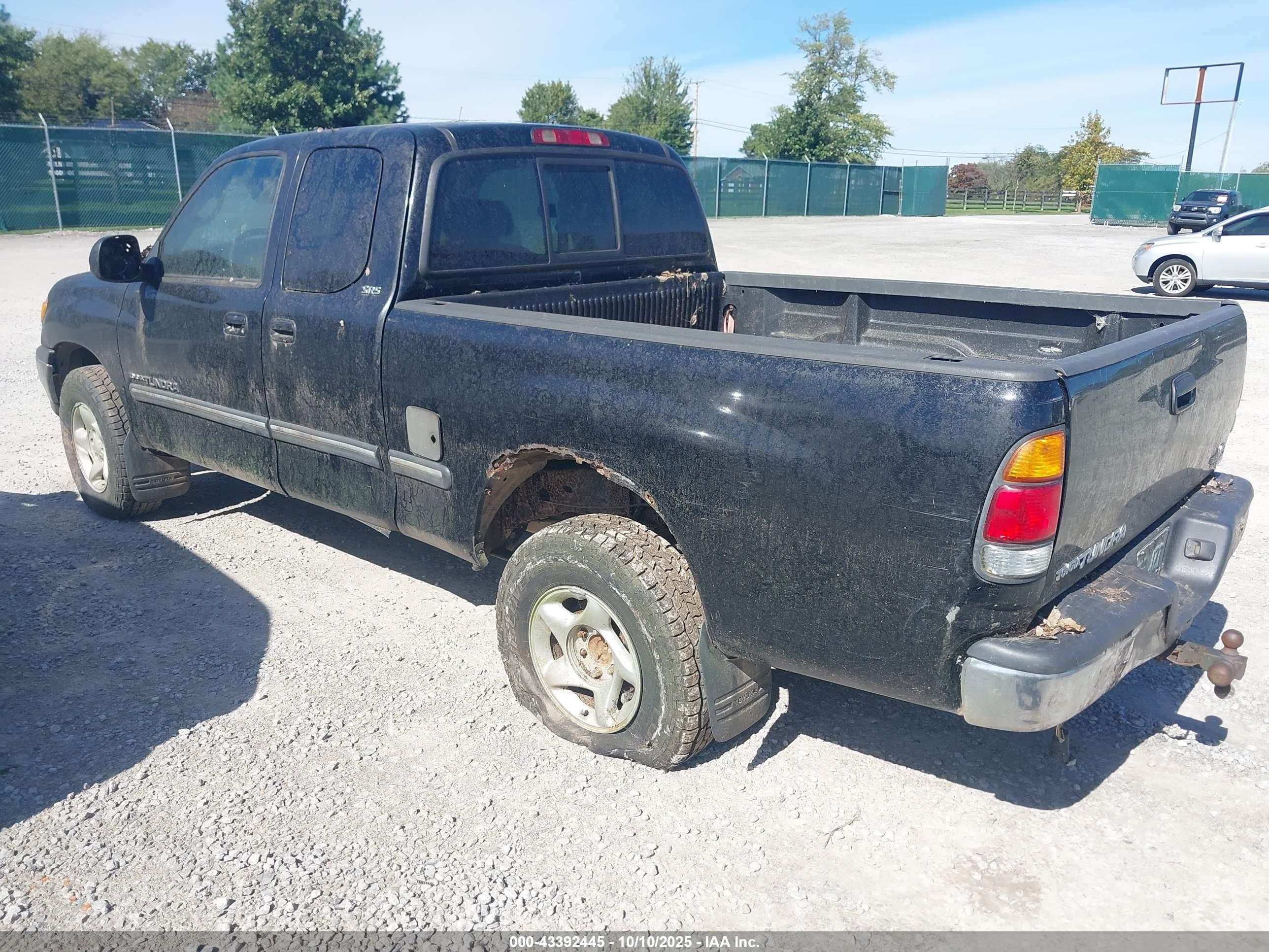 TOYOTA TUNDRA image 3
