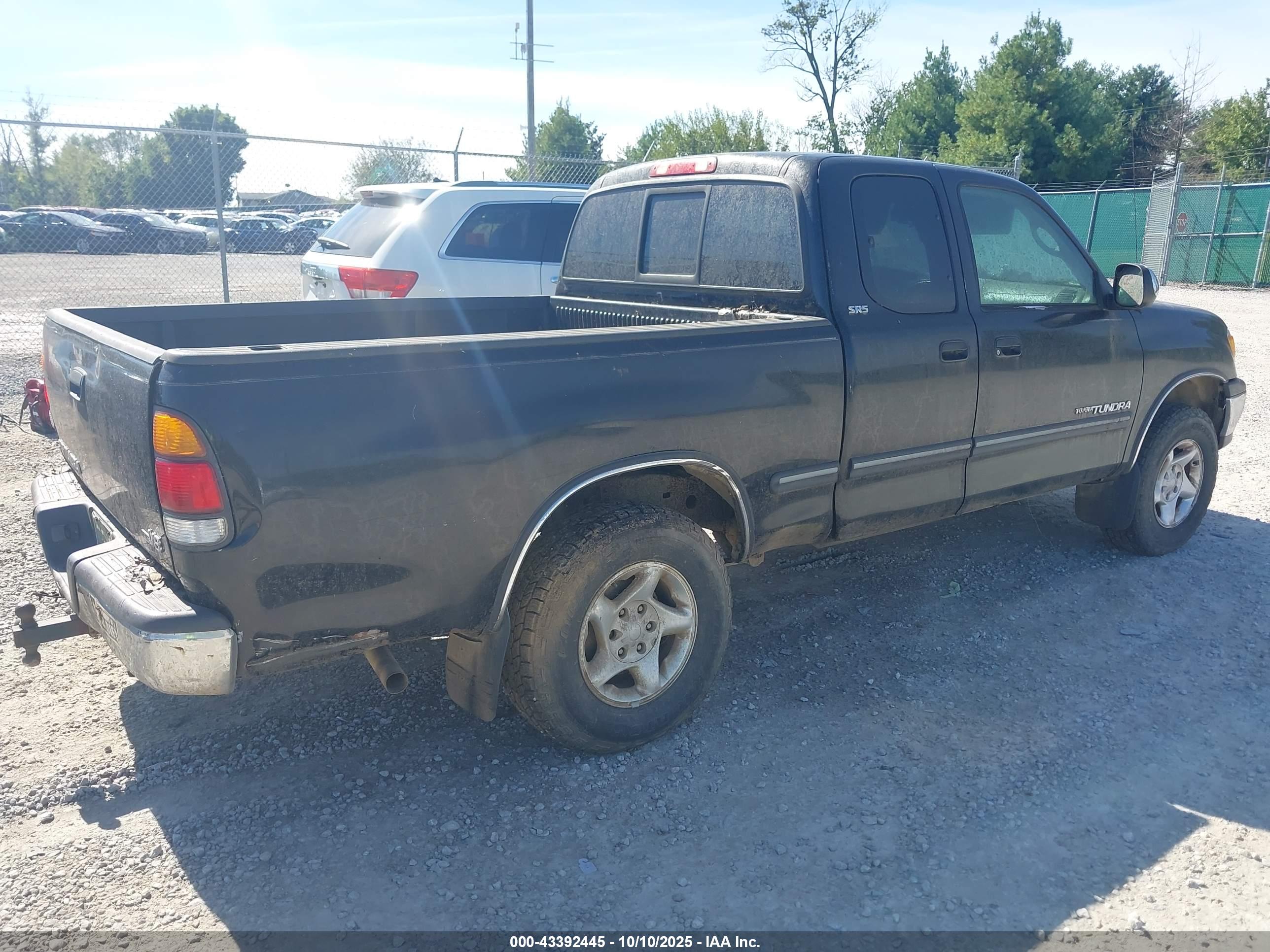 TOYOTA TUNDRA image 4