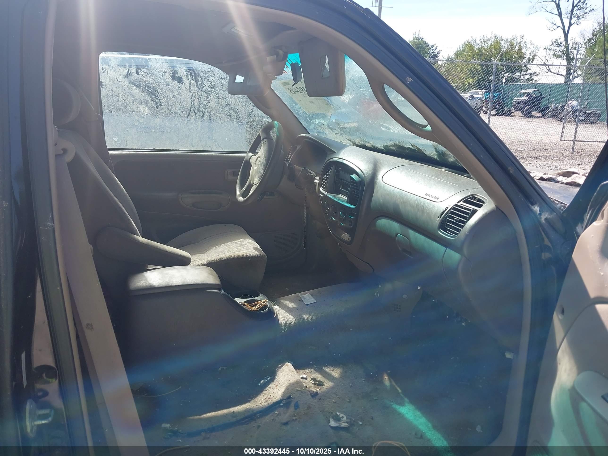 TOYOTA TUNDRA image 5