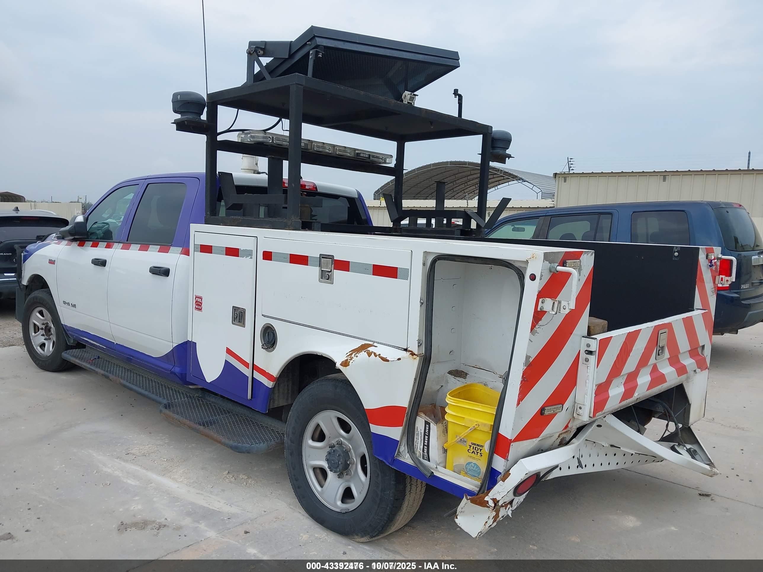 RAM 2500 image 3