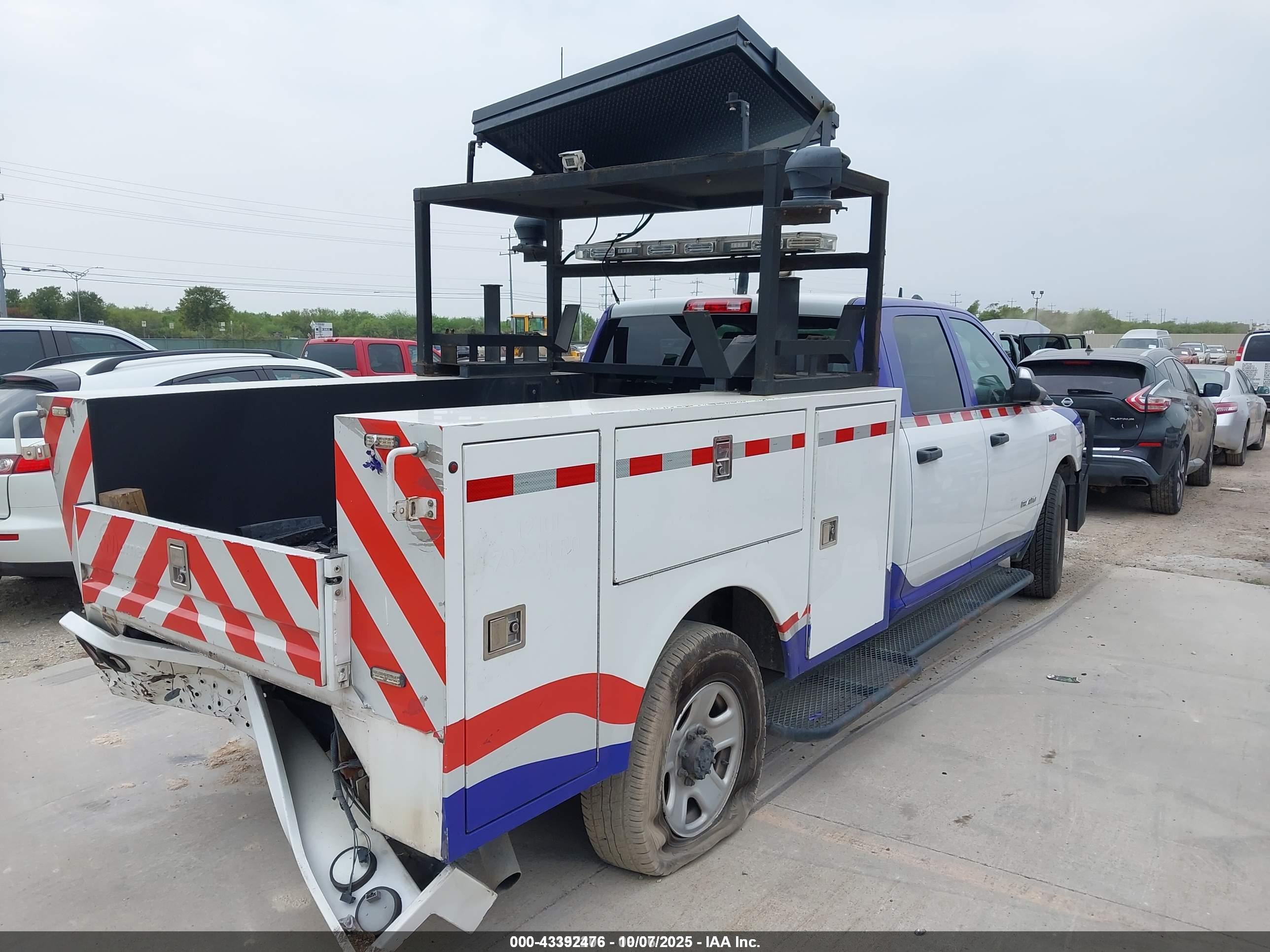 RAM 2500 image 4