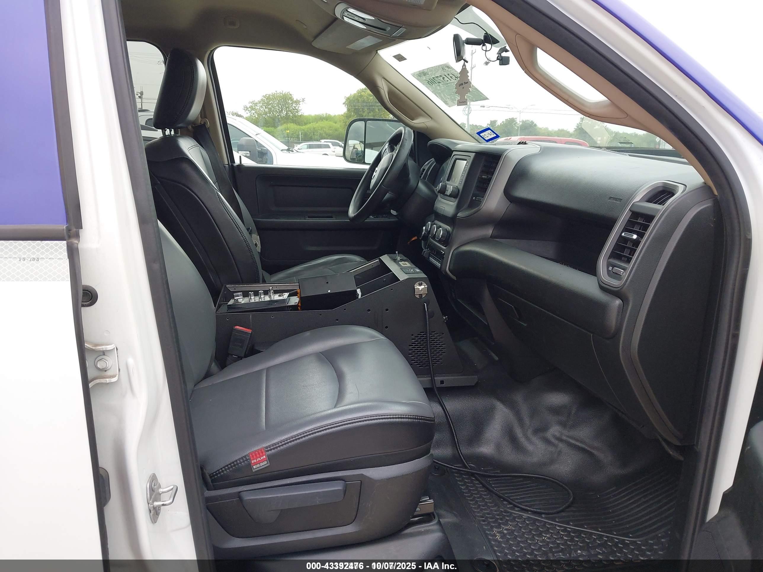 RAM 2500 image 5