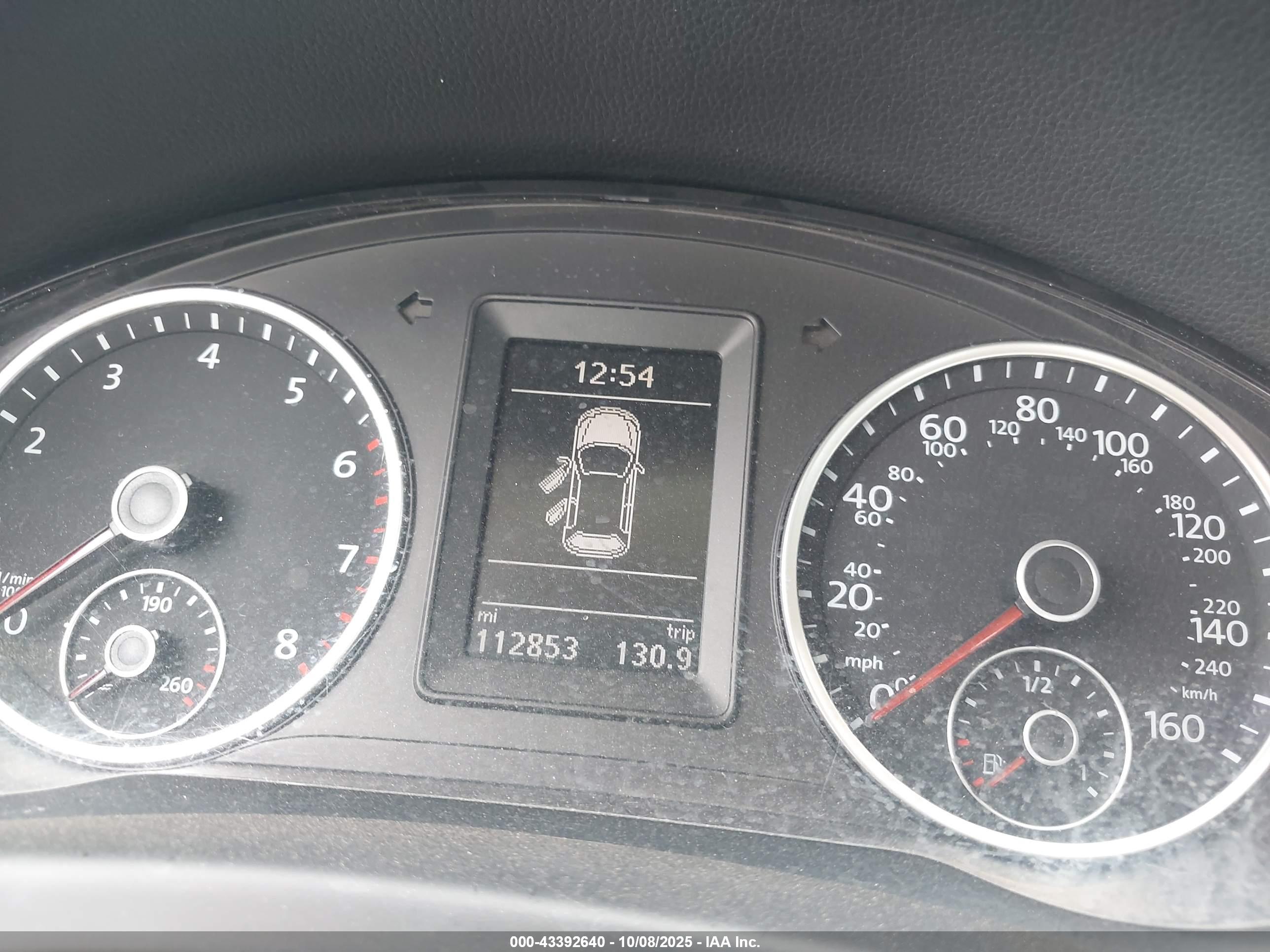 VOLKSWAGEN TIGUAN image 7