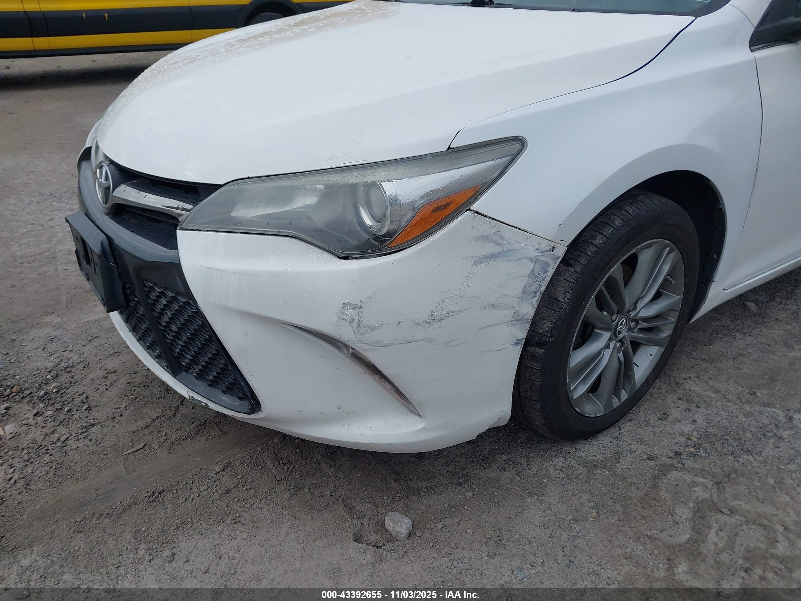 TOYOTA CAMRY image 6