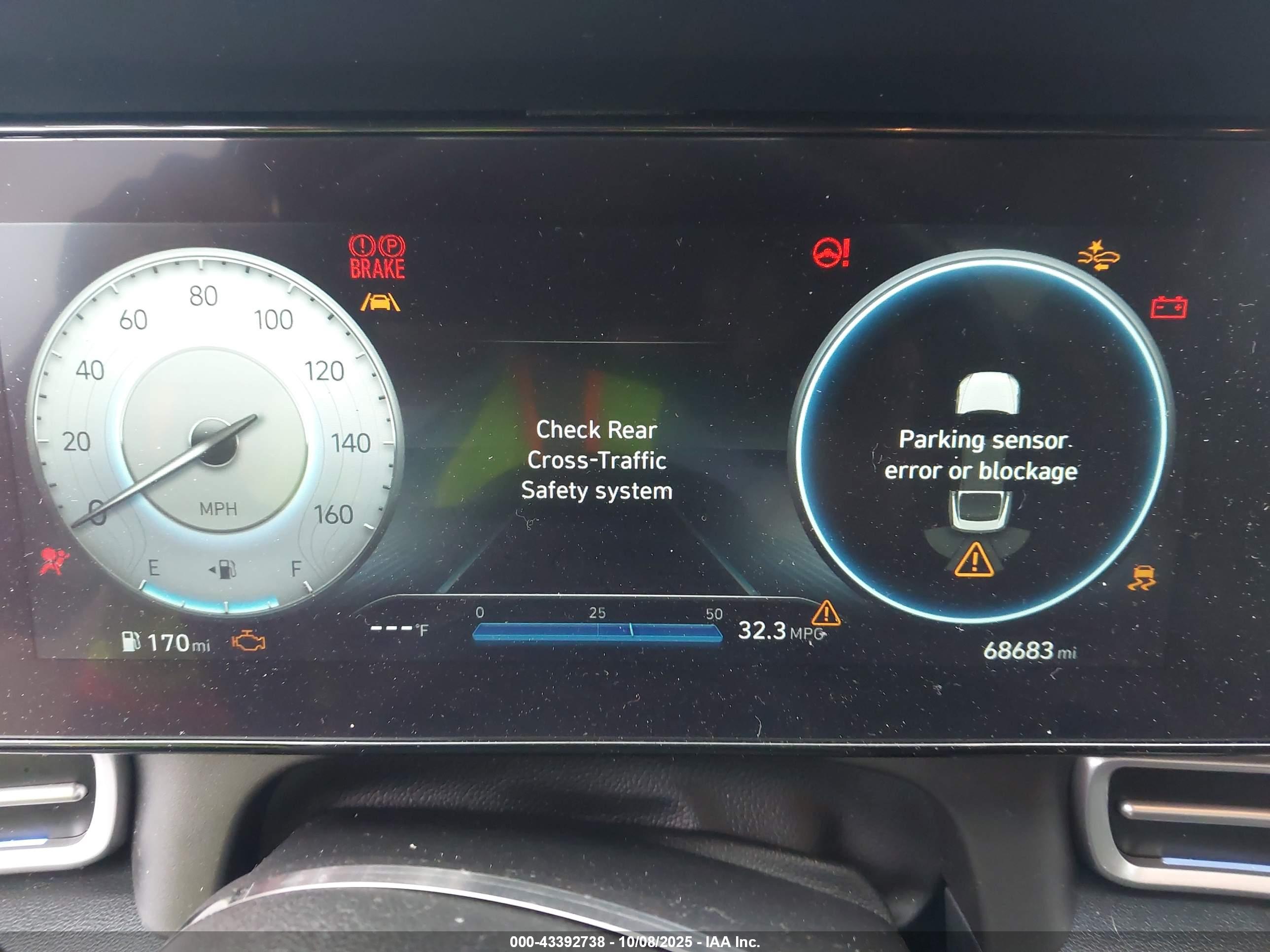 HYUNDAI ELANTRA image 7