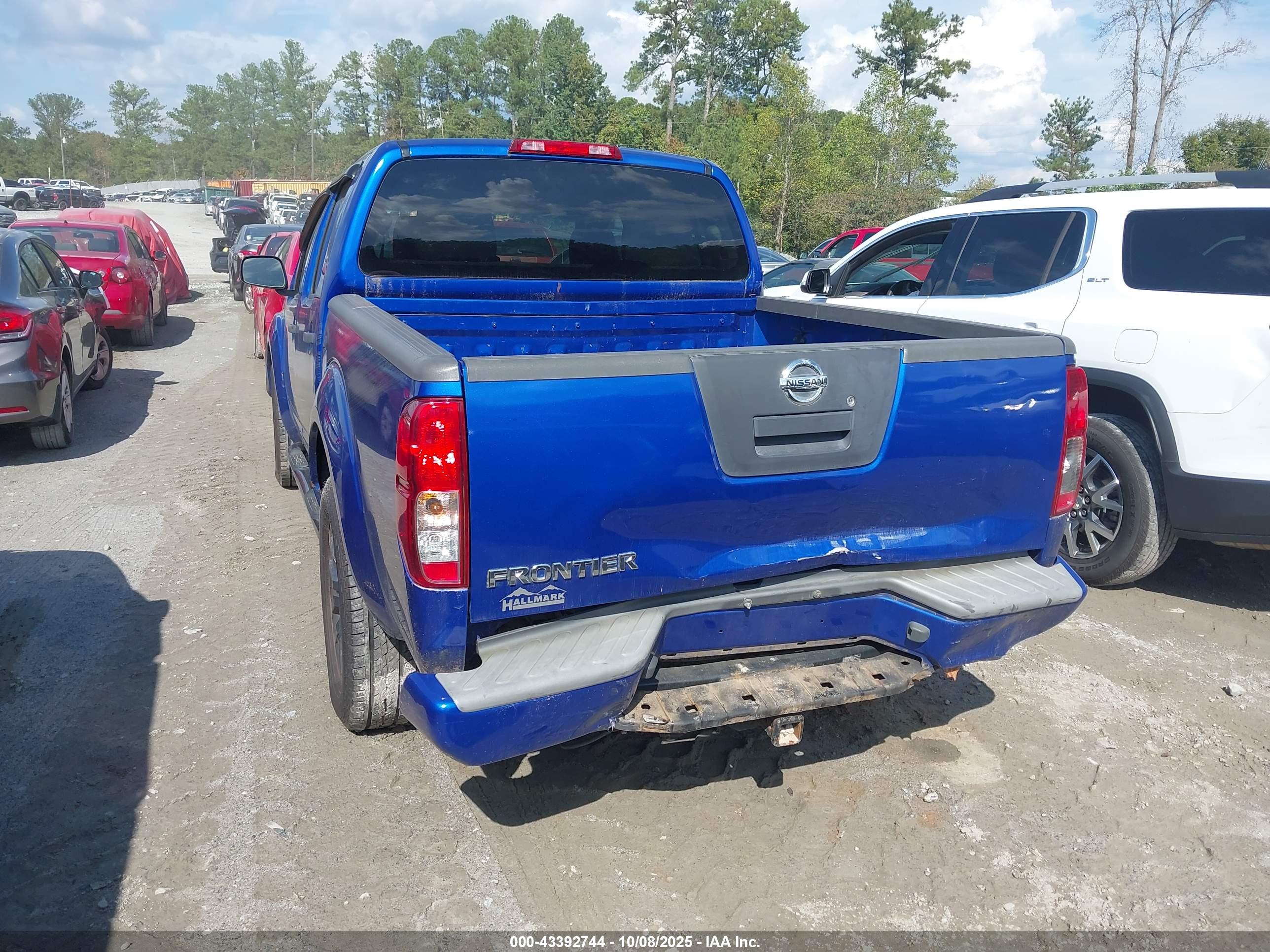 NISSAN FRONTIER image 3