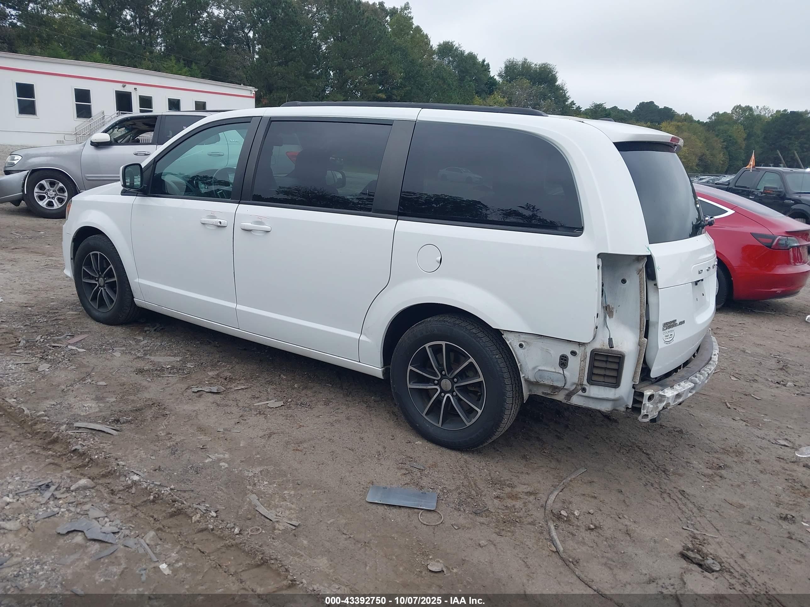 DODGE GRAND image 3