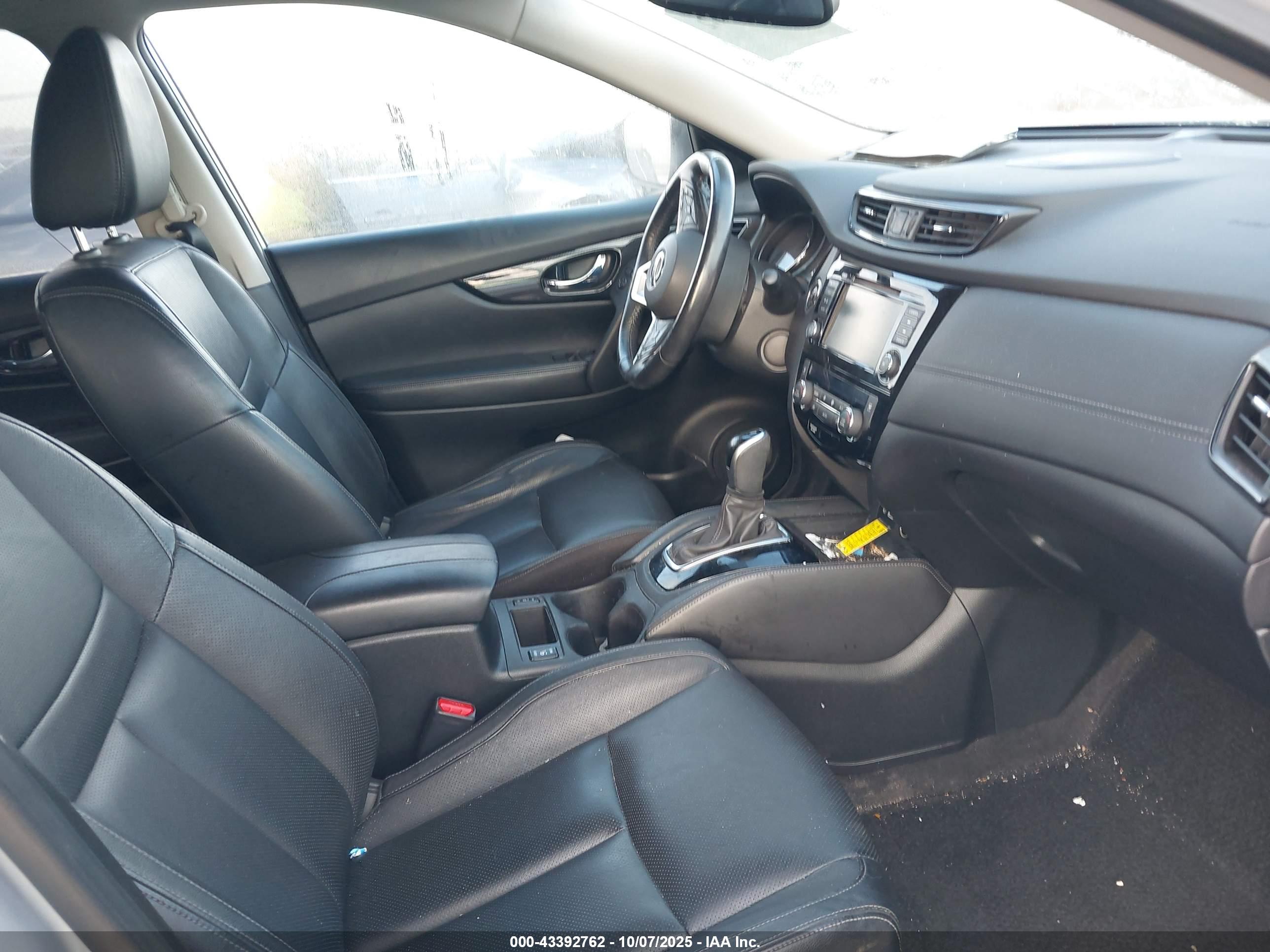 NISSAN ROGUE image 5