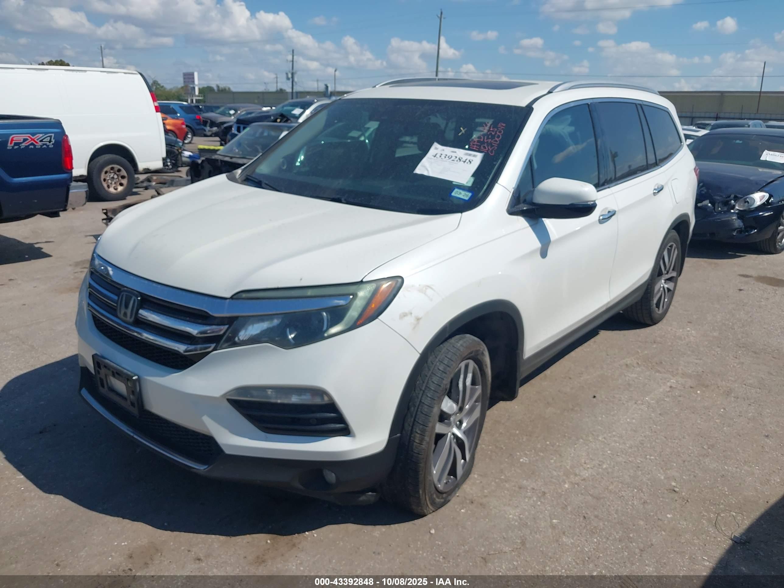 HONDA PILOT image 2