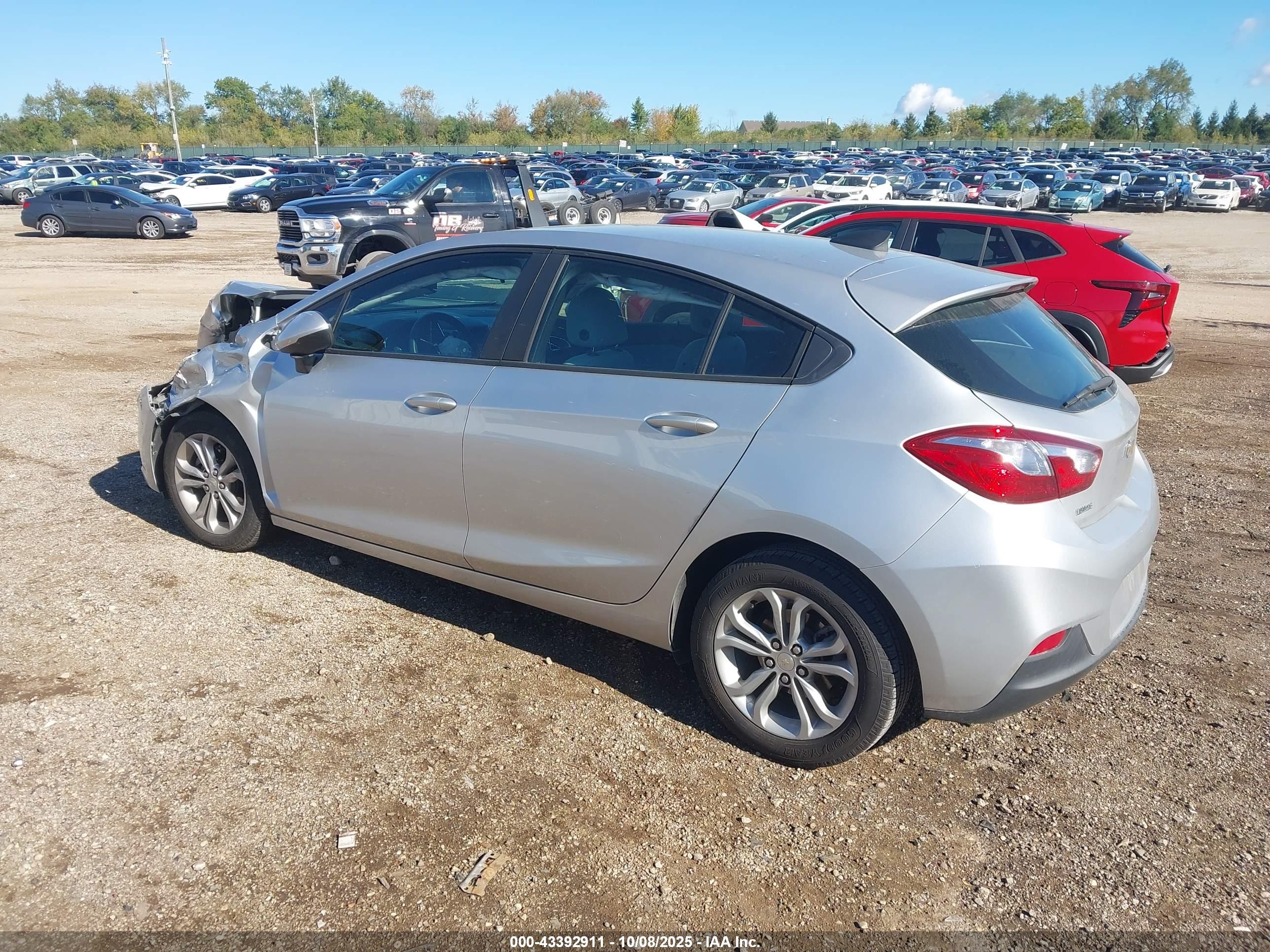 CHEVROLET CRUZE image 3