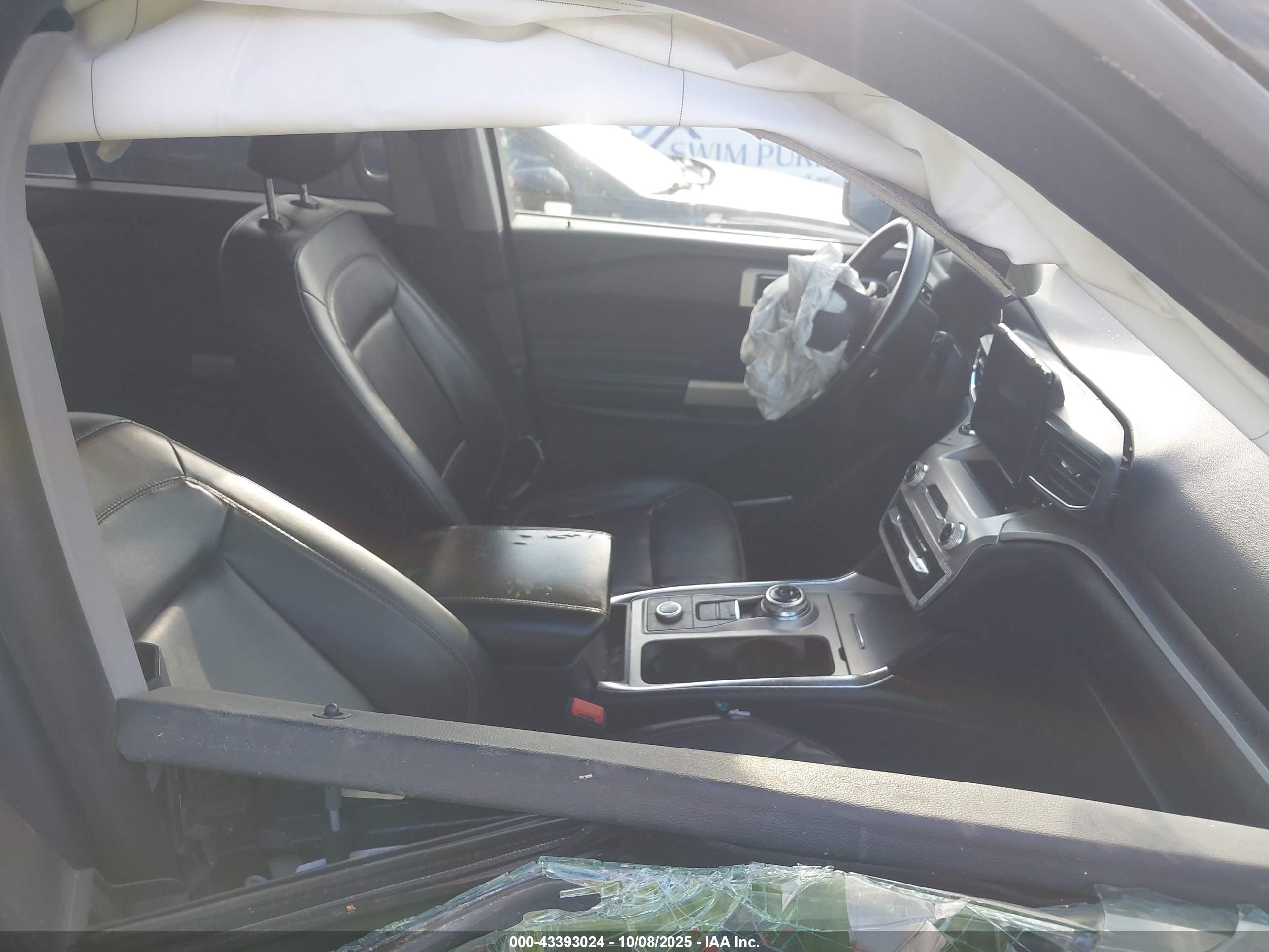FORD EXPLORER image 5