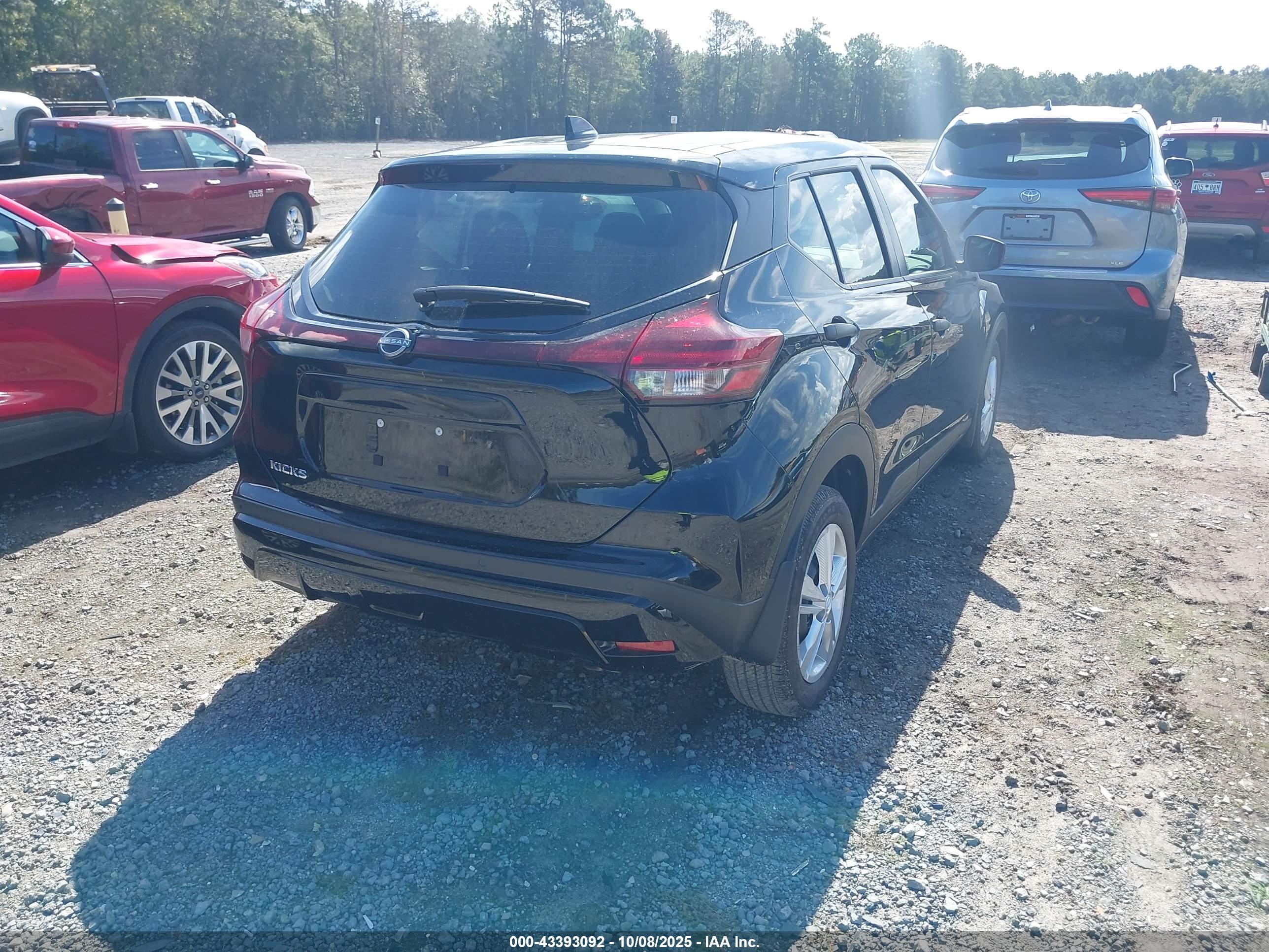 NISSAN KICKS image 4