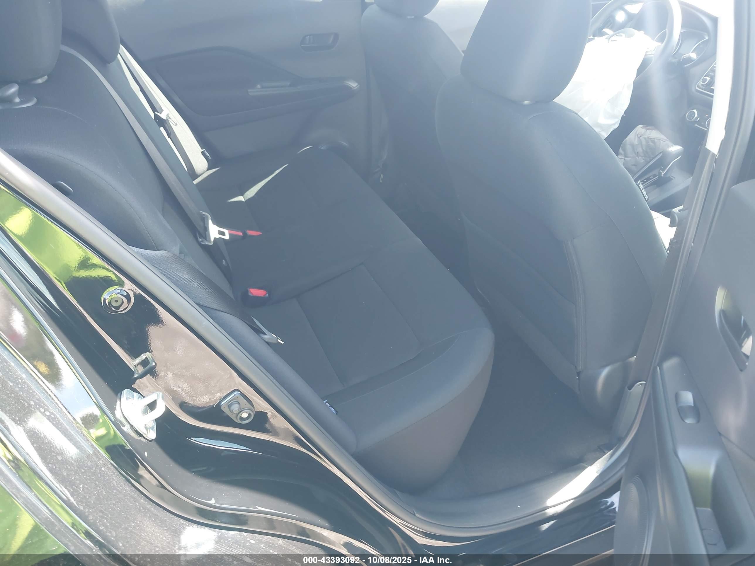 NISSAN KICKS image 8