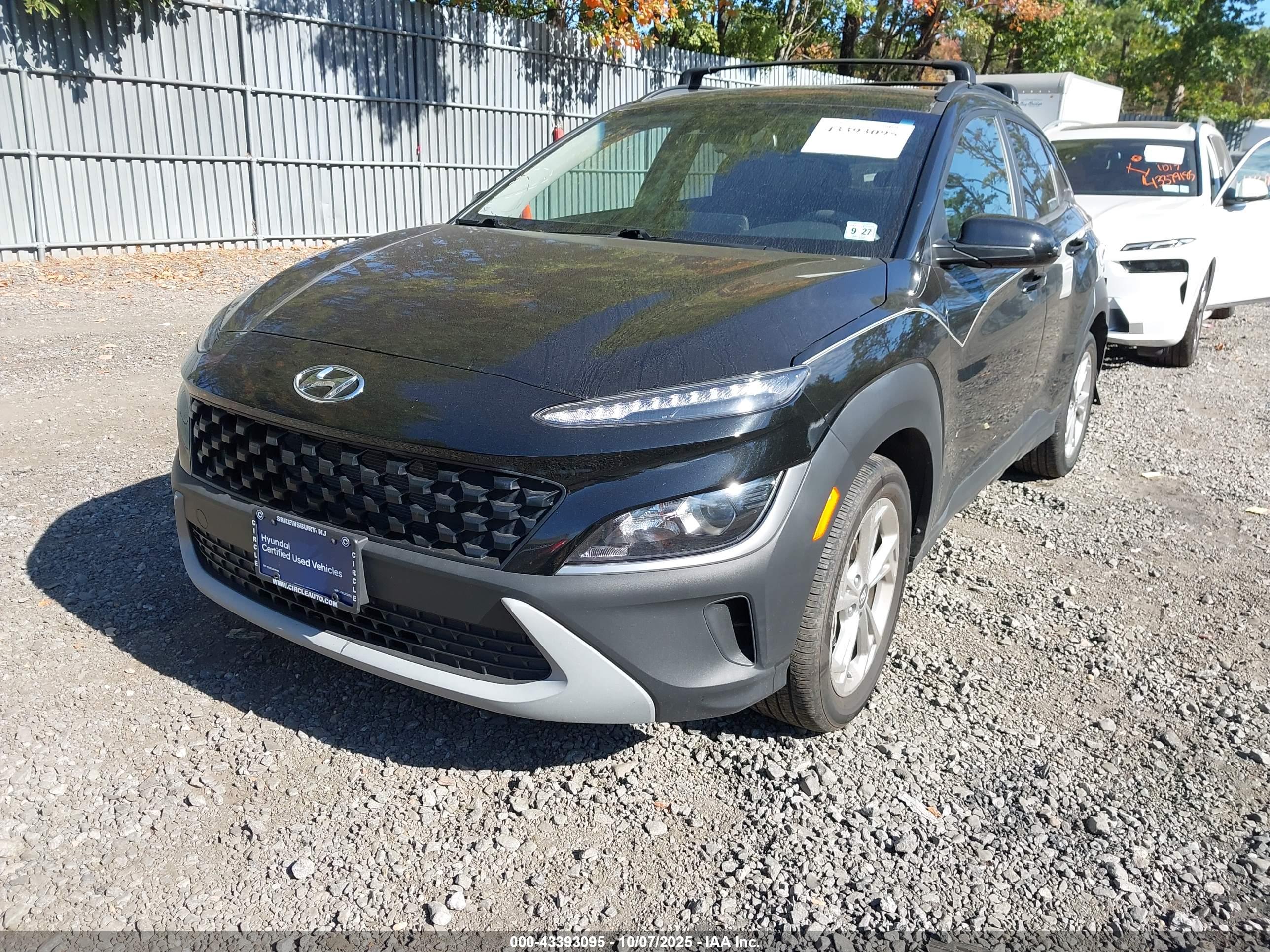 HYUNDAI KONA image 2