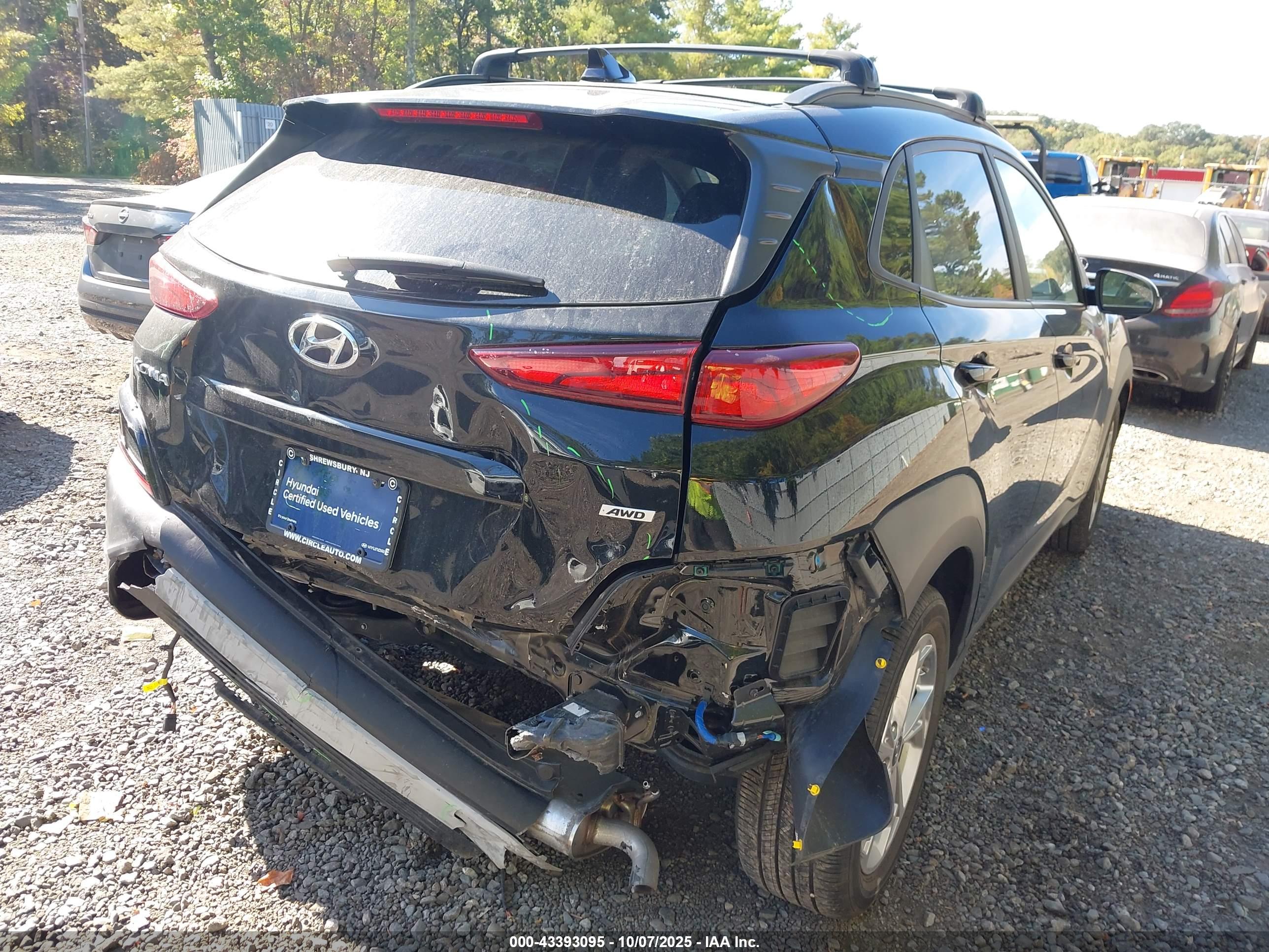 HYUNDAI KONA image 4