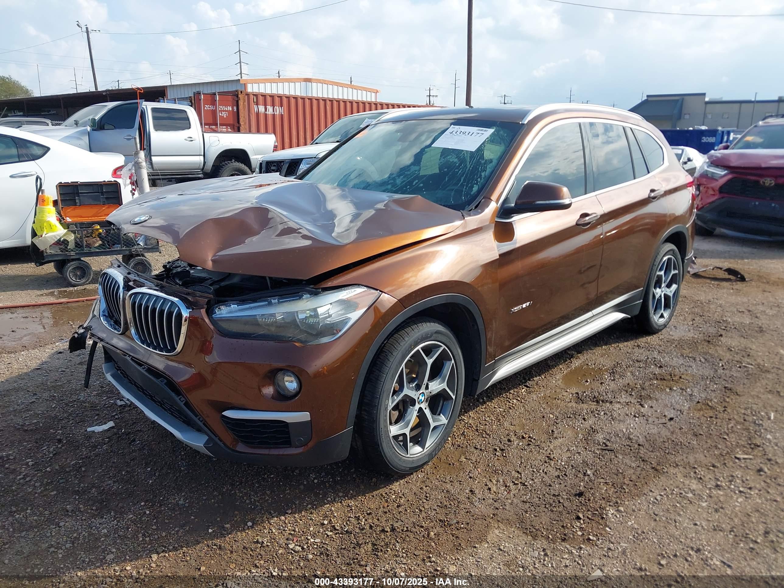 BMW X1 image 2