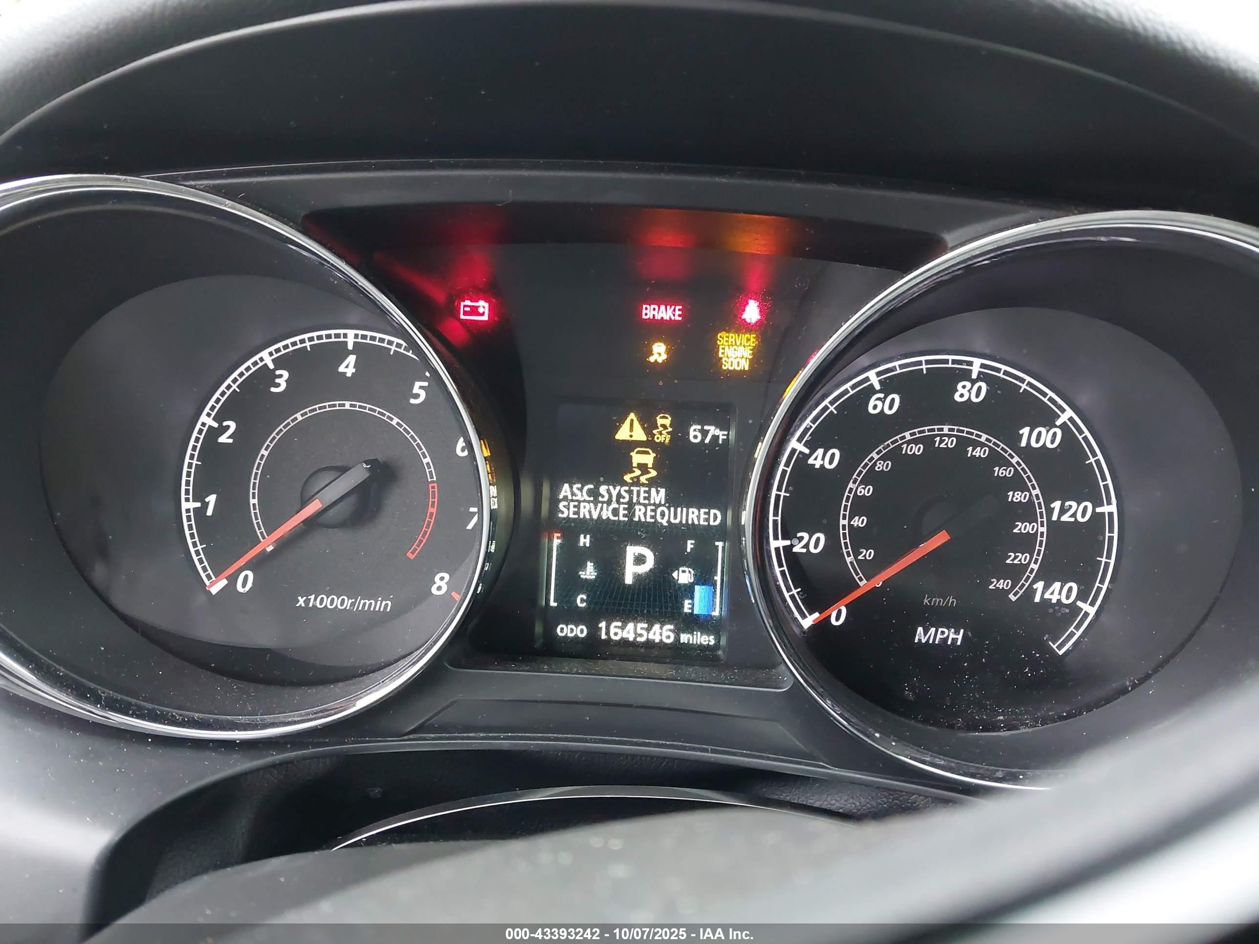 MITSUBISHI OUTLANDER image 7