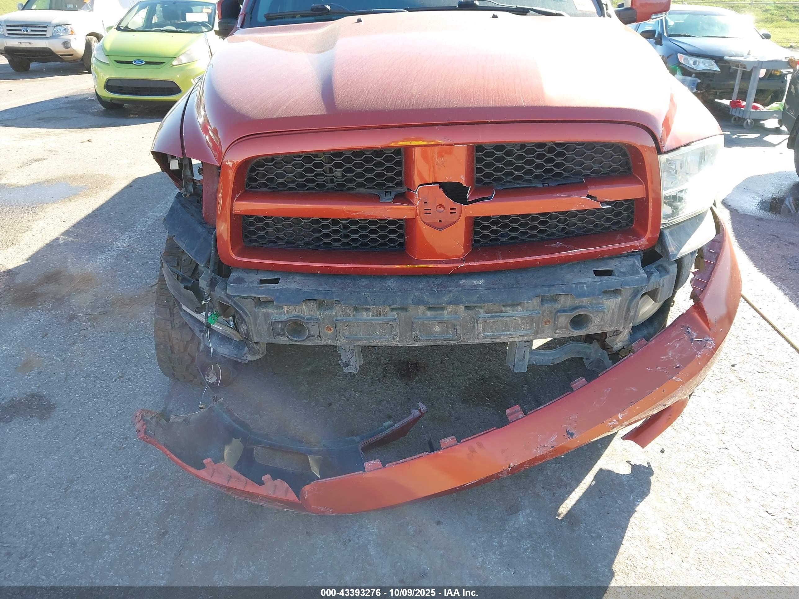 DODGE RAM image 6