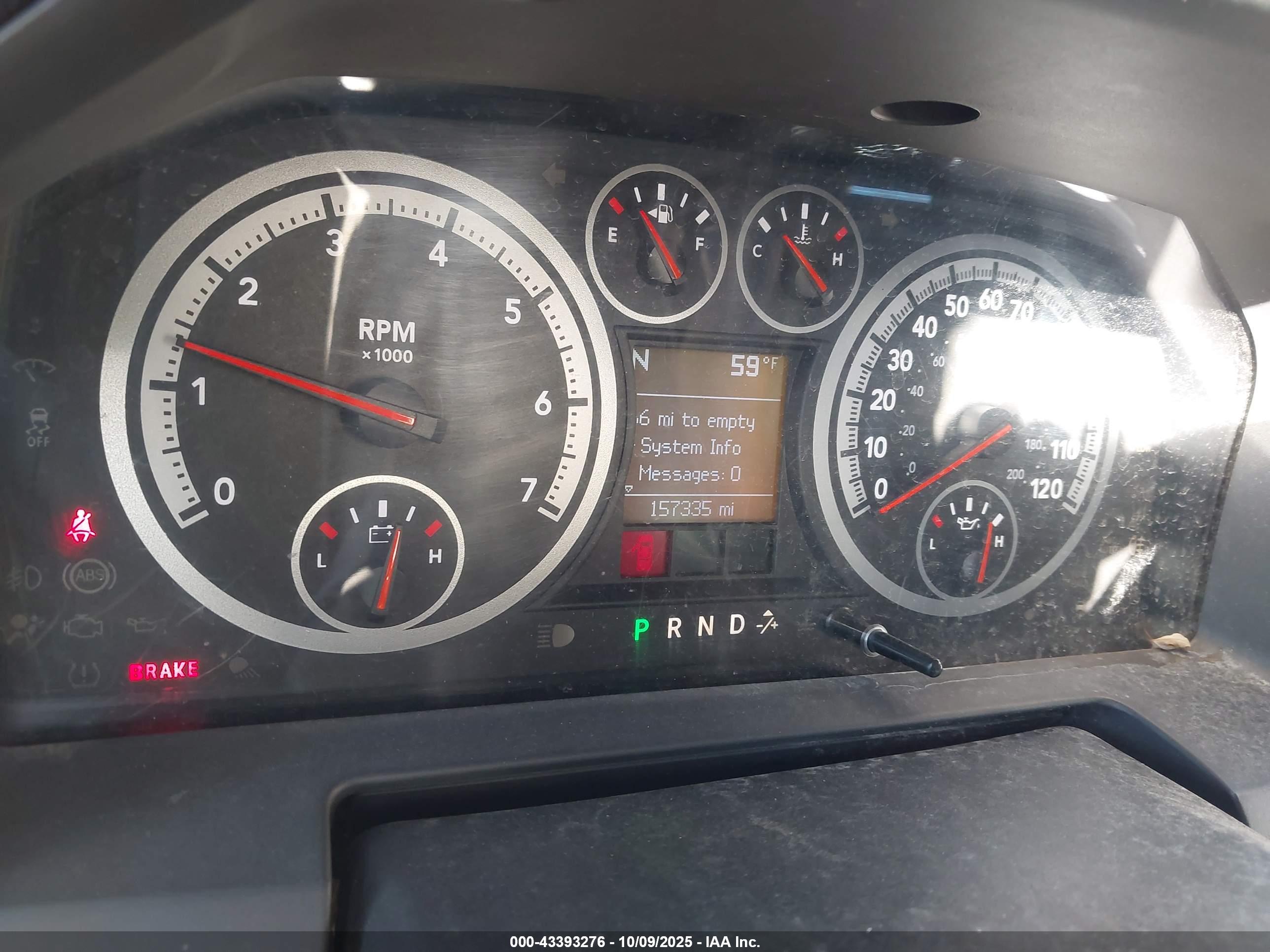 DODGE RAM image 7