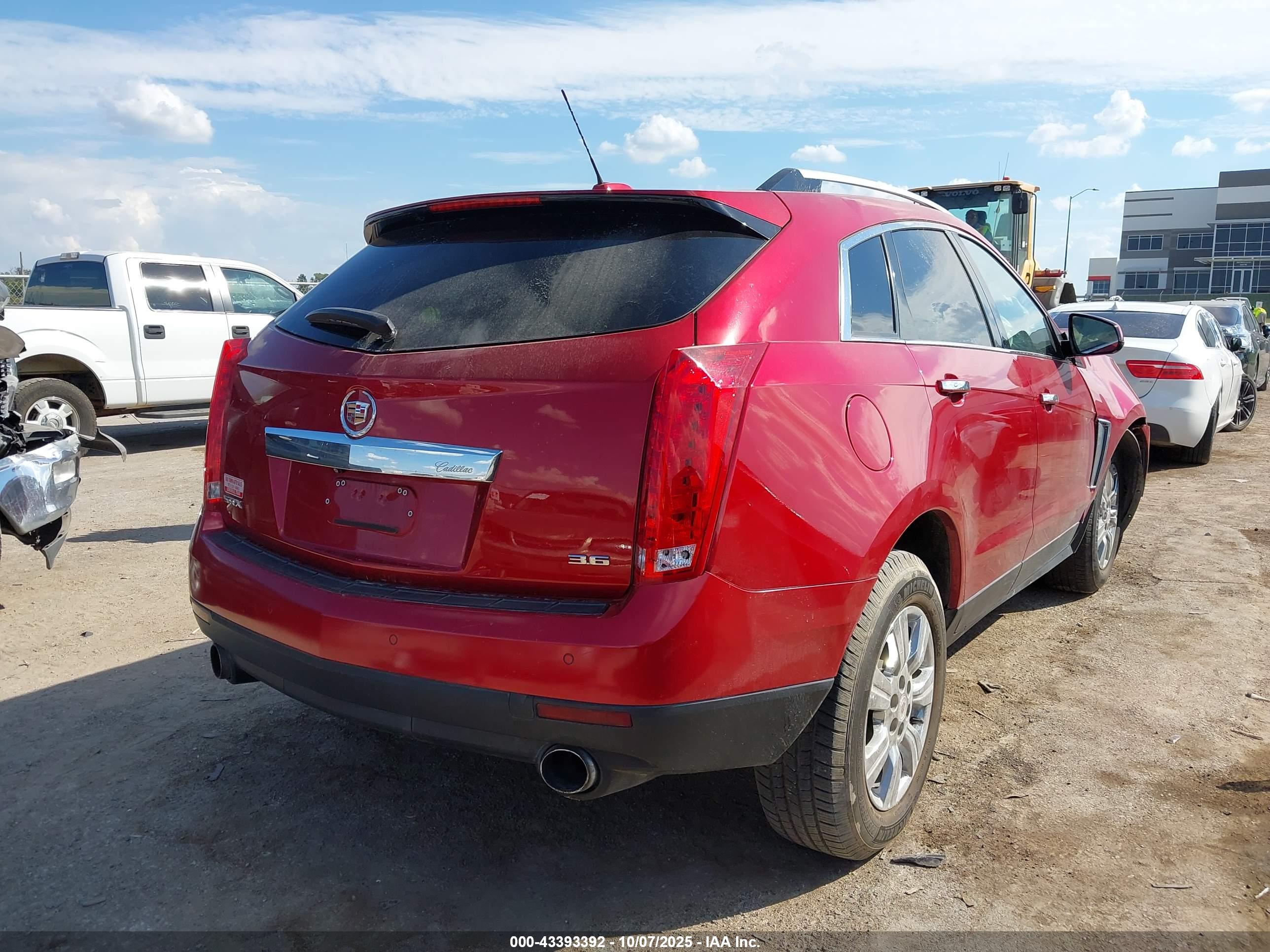 CADILLAC SRX image 4