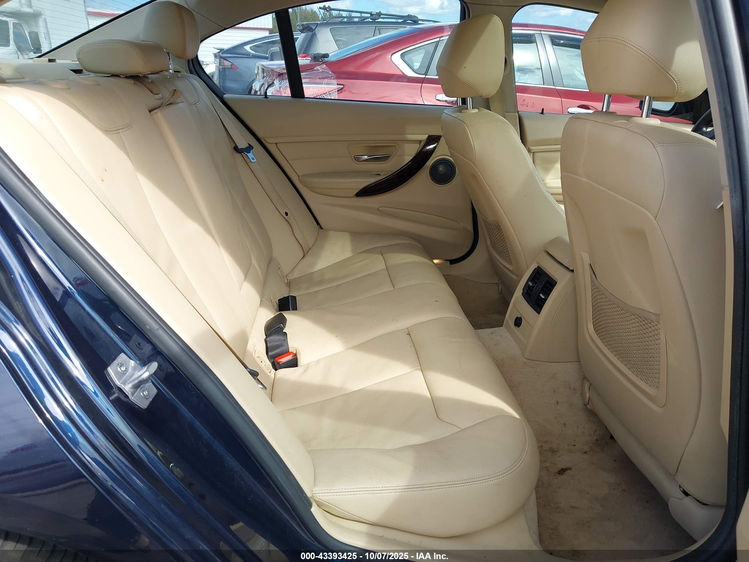 BMW 335I image 8