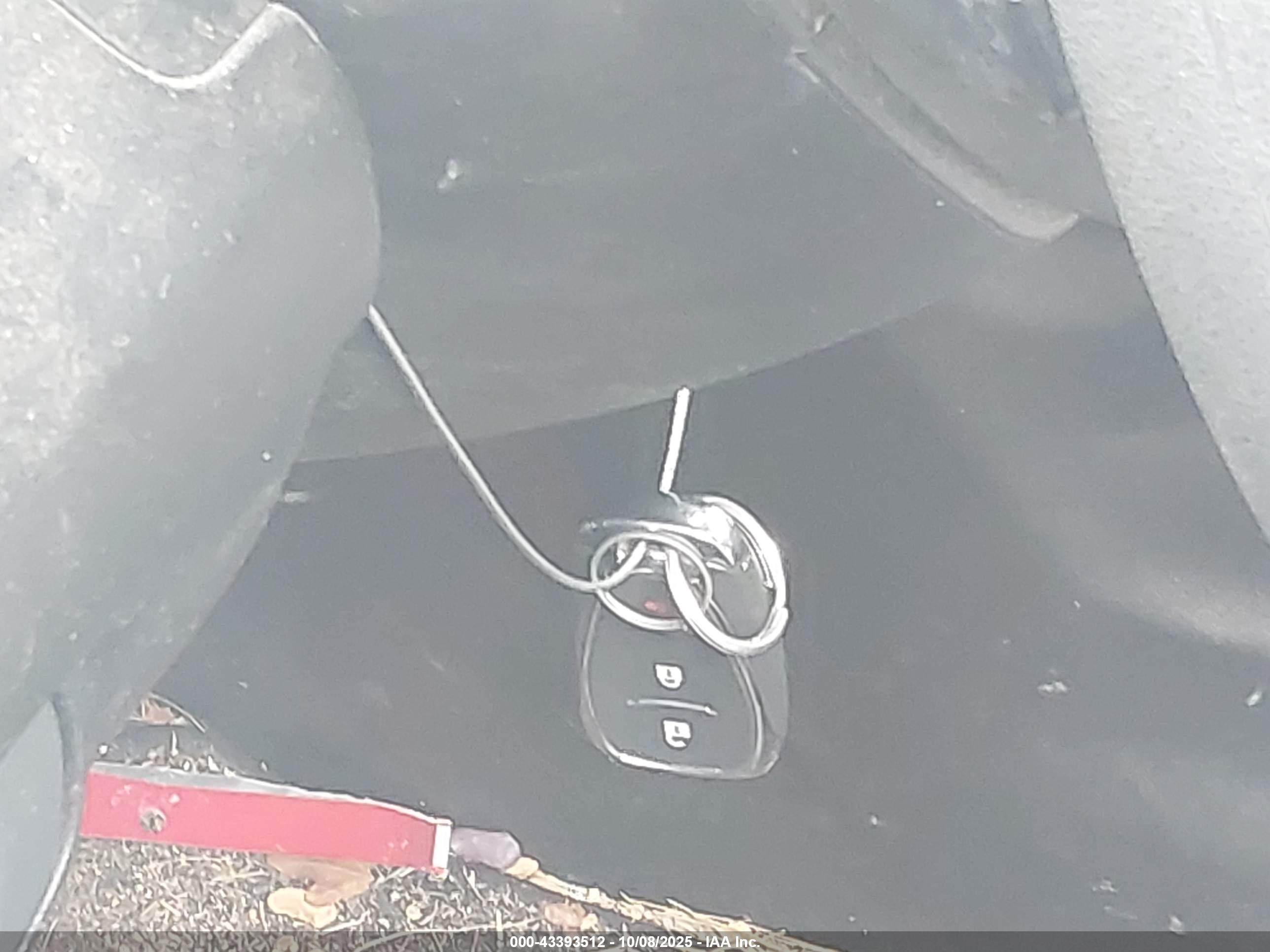 CHEVROLET EQUINOX image 11