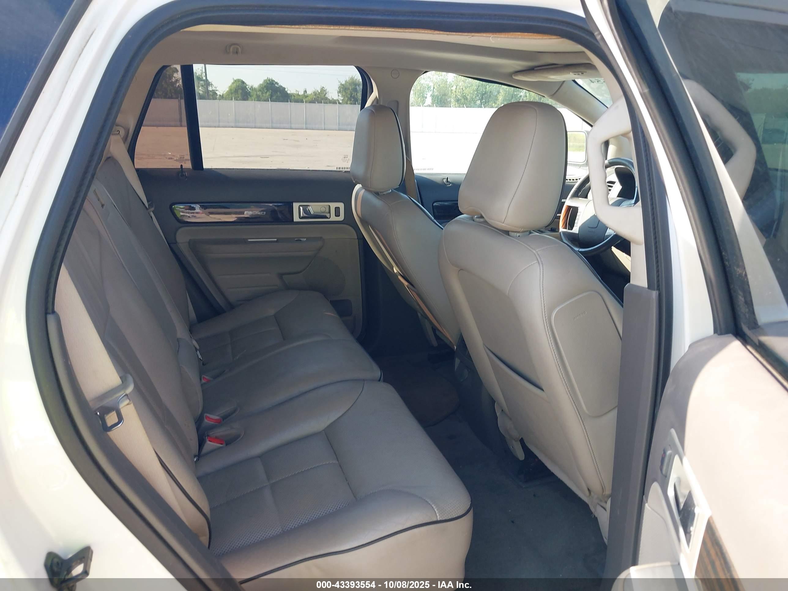 LINCOLN MKX image 8