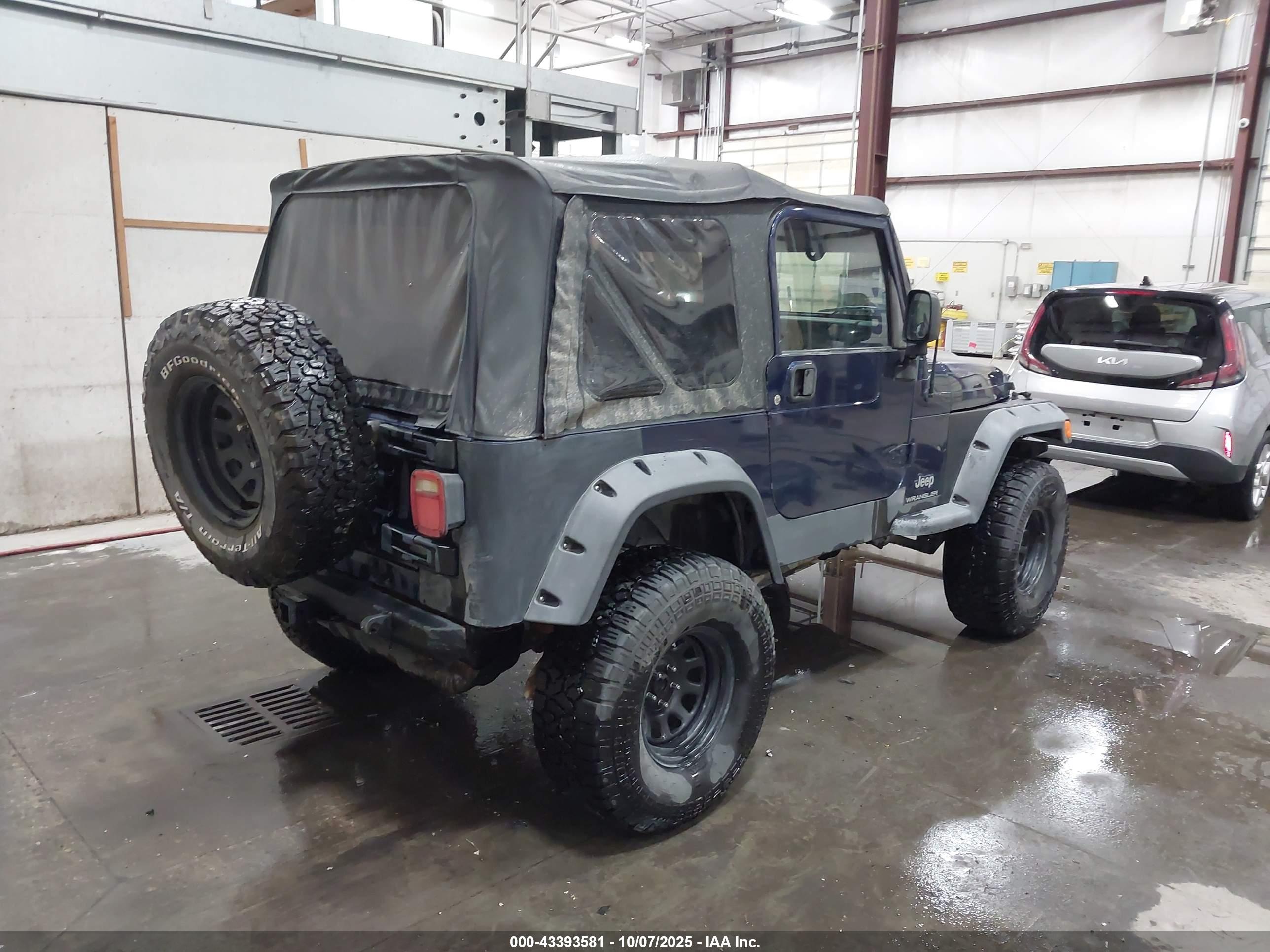 JEEP WRANGLER image 4