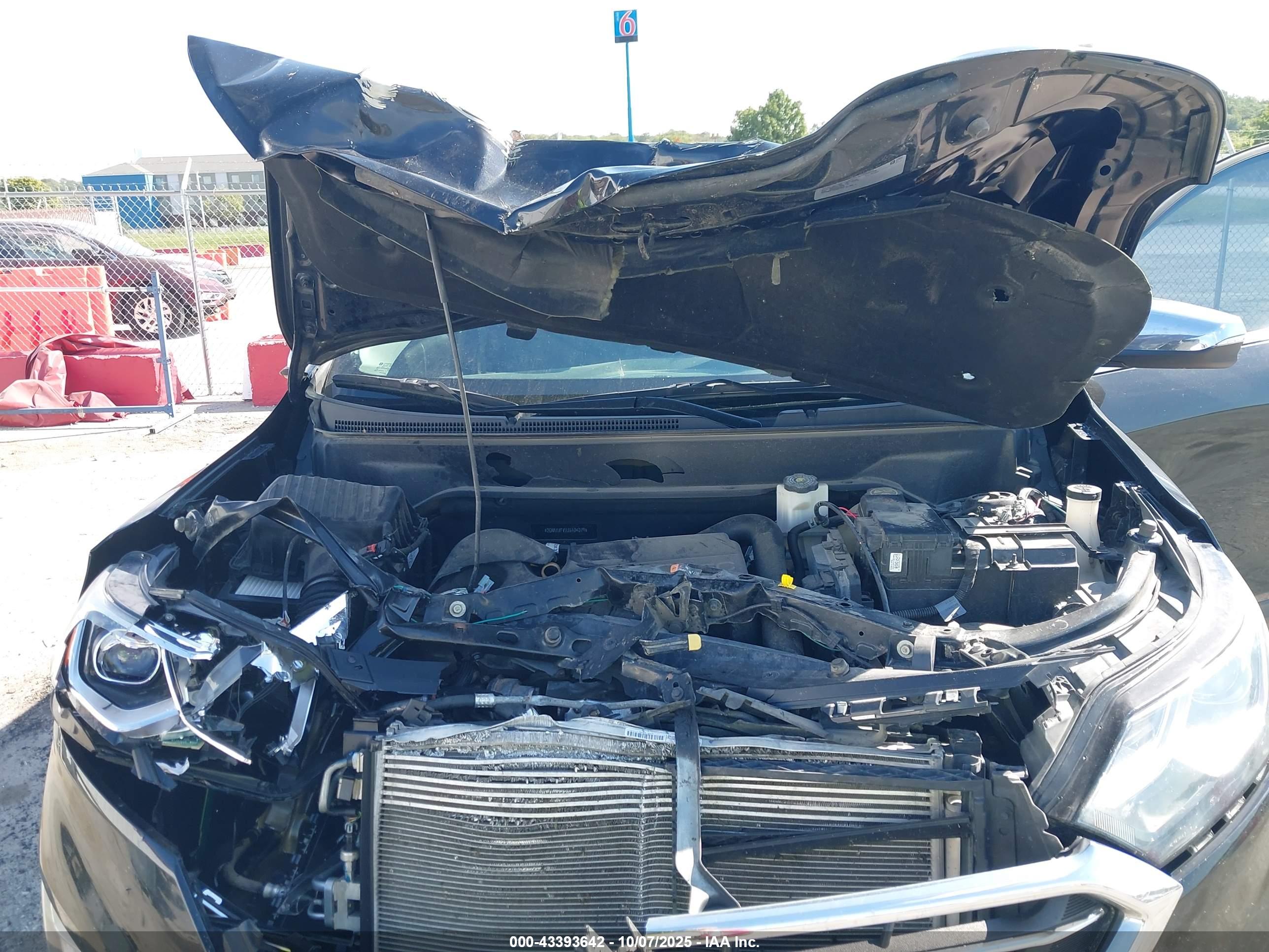 CHEVROLET EQUINOX image 10