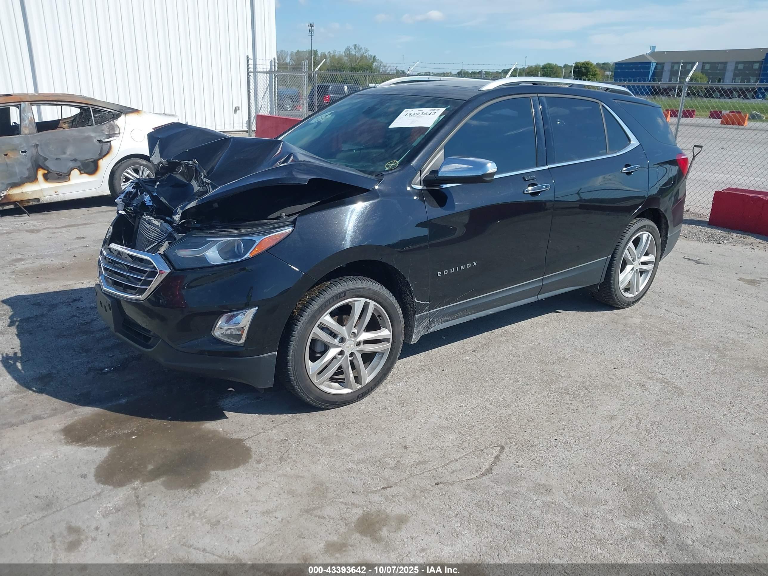 CHEVROLET EQUINOX image 2