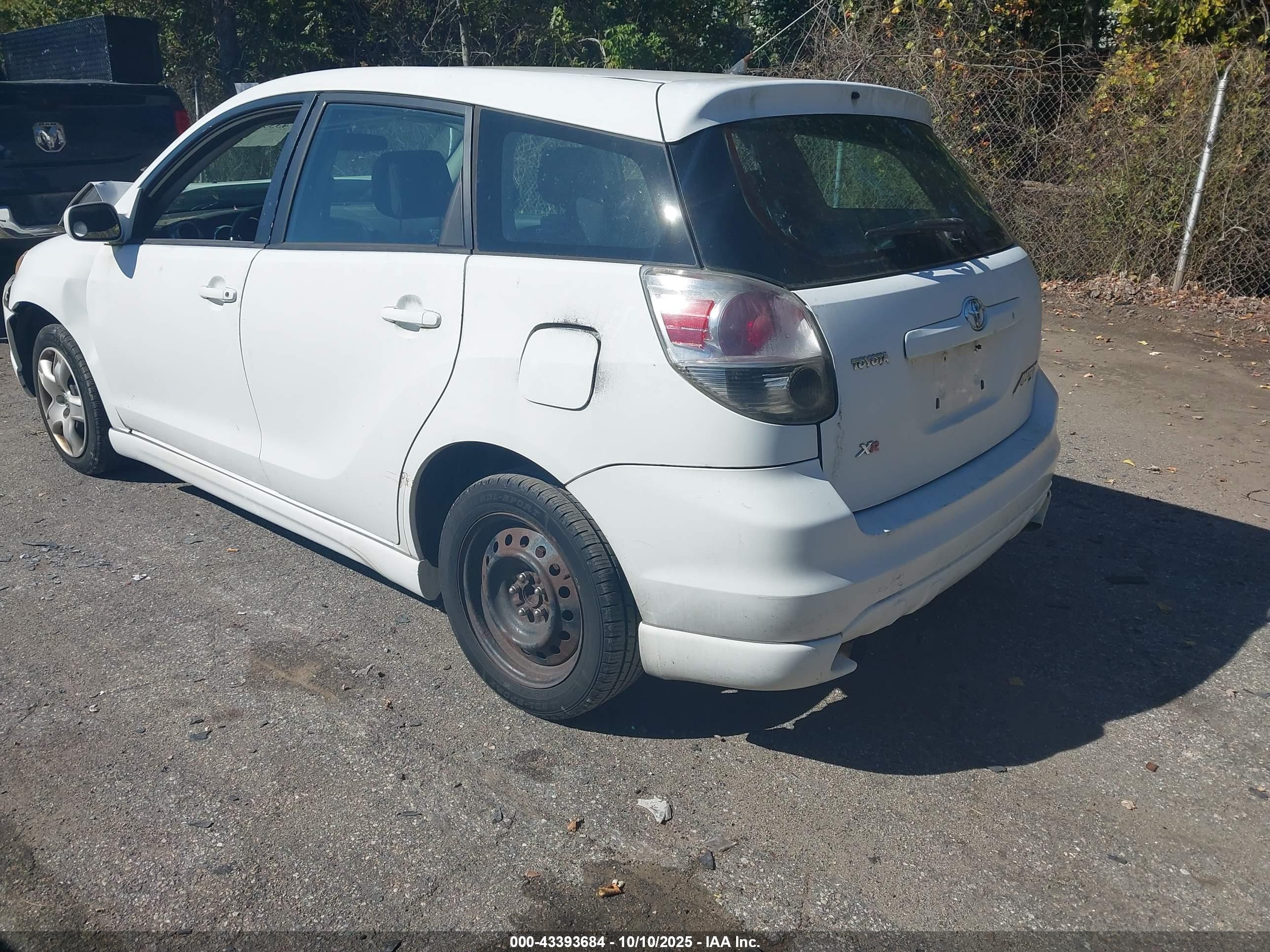 TOYOTA MATRIX image 3