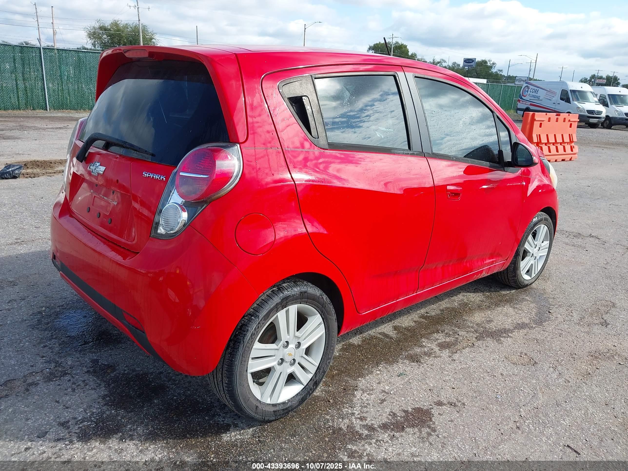 CHEVROLET SPARK image 4