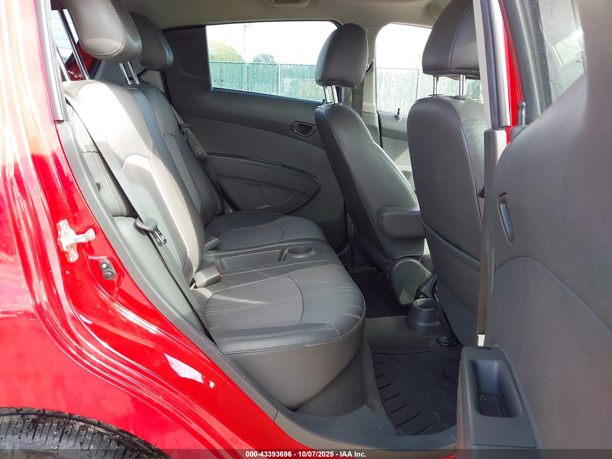 CHEVROLET SPARK image 8