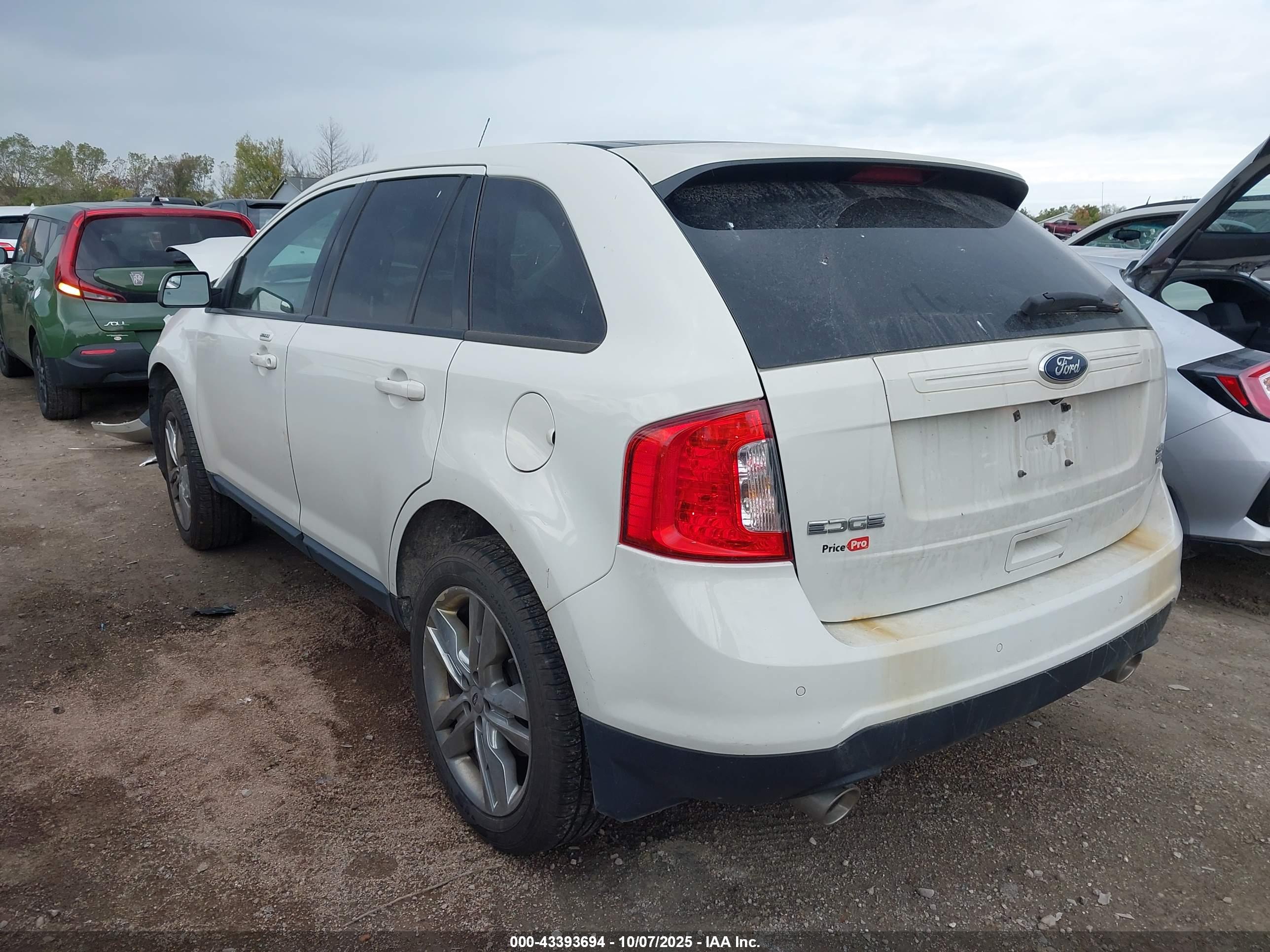 FORD EDGE image 3