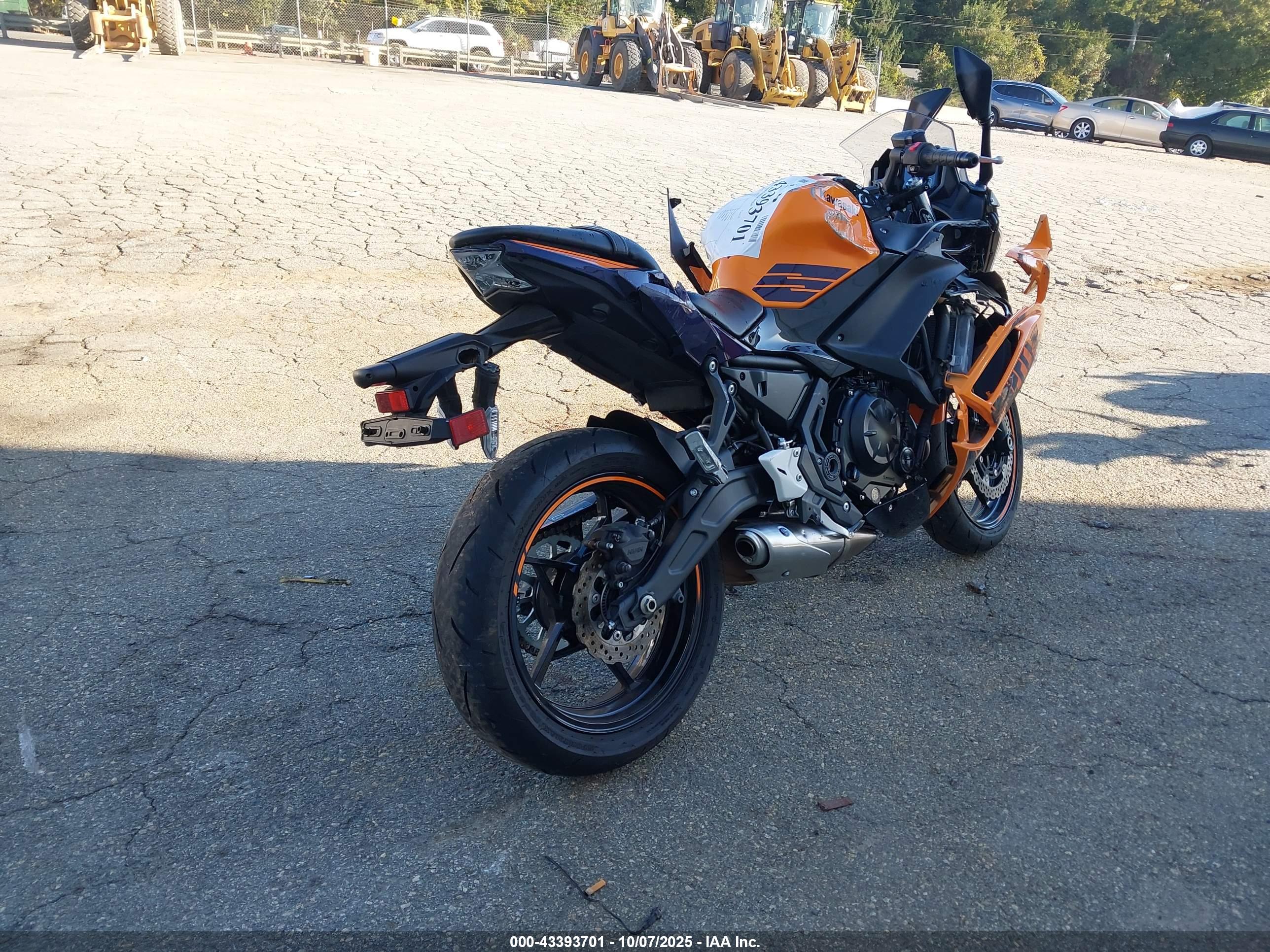 KAWASAKI EX650 image 4