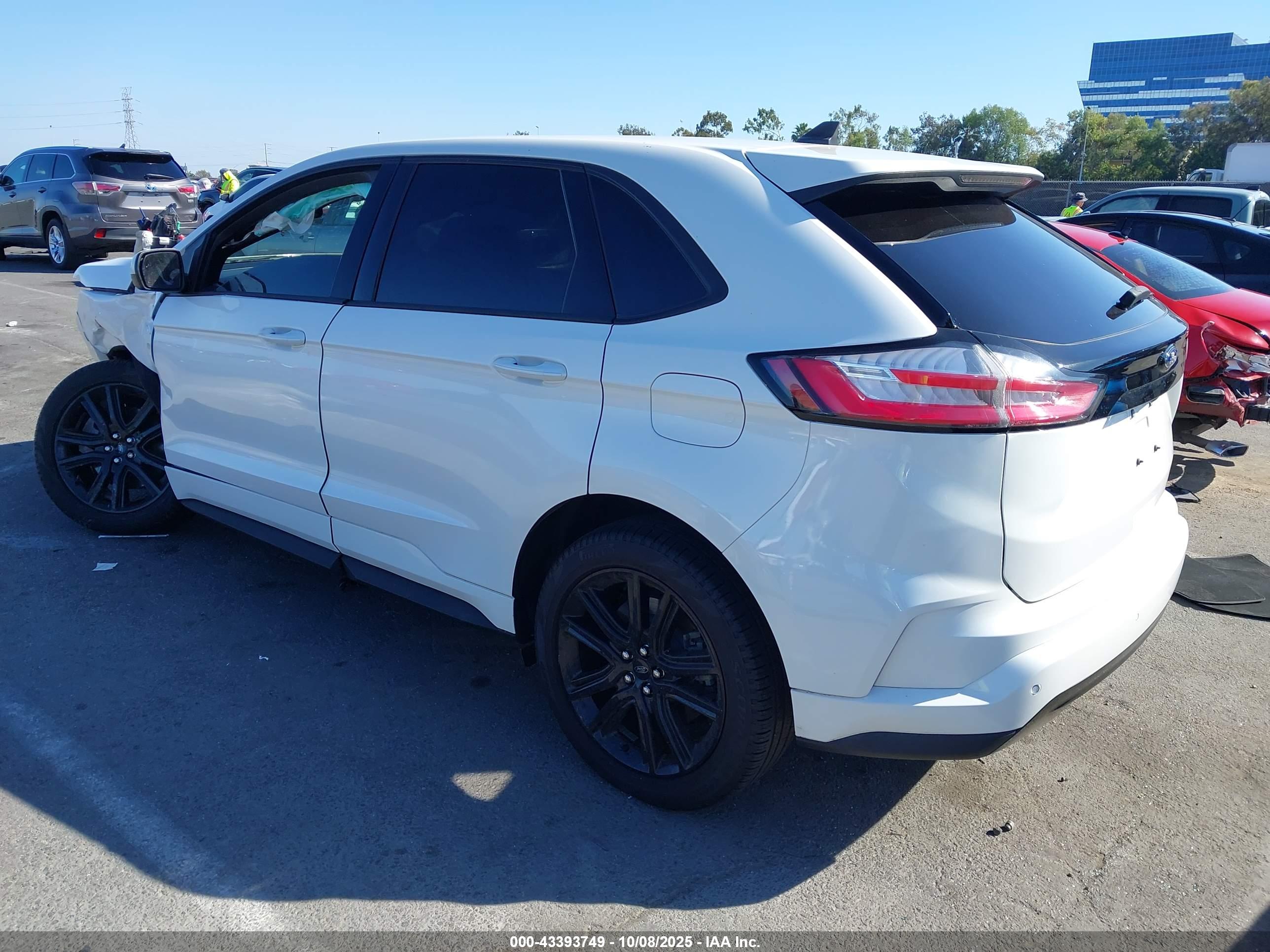 FORD EDGE image 3