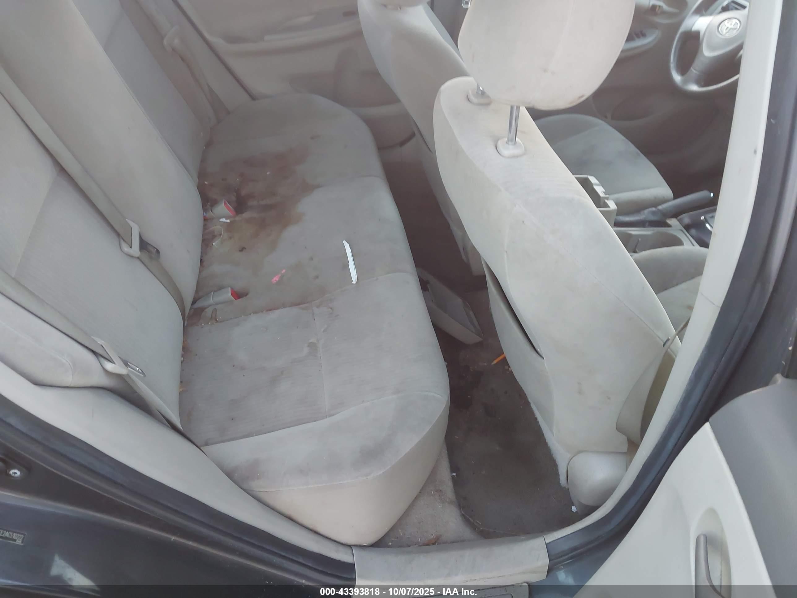 TOYOTA COROLLA image 8