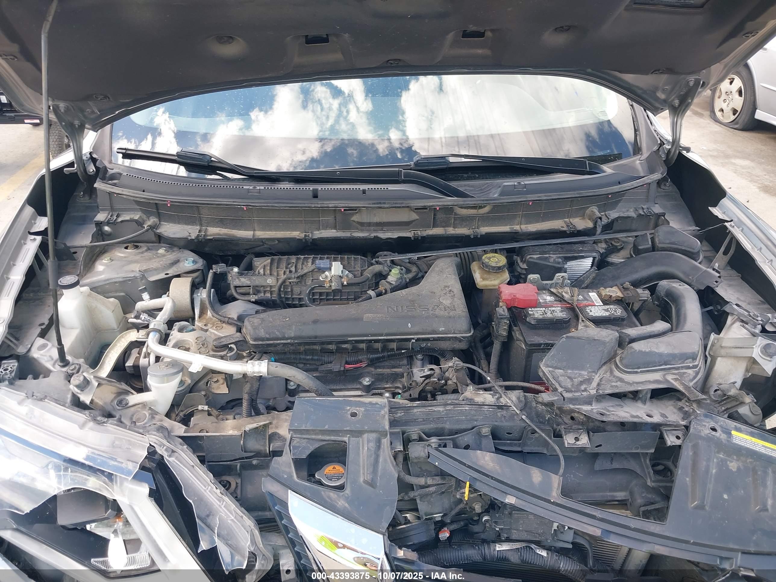 NISSAN ROGUE image 10