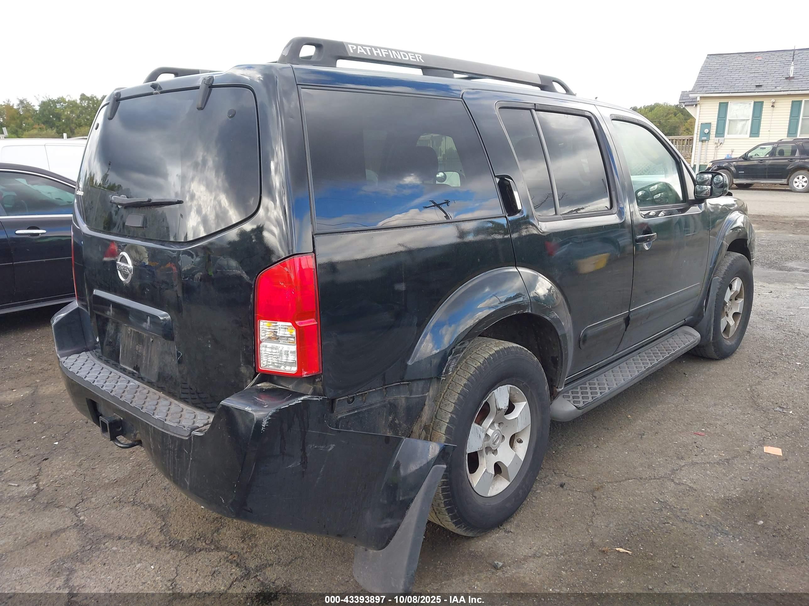 NISSAN PATHFINDER image 4
